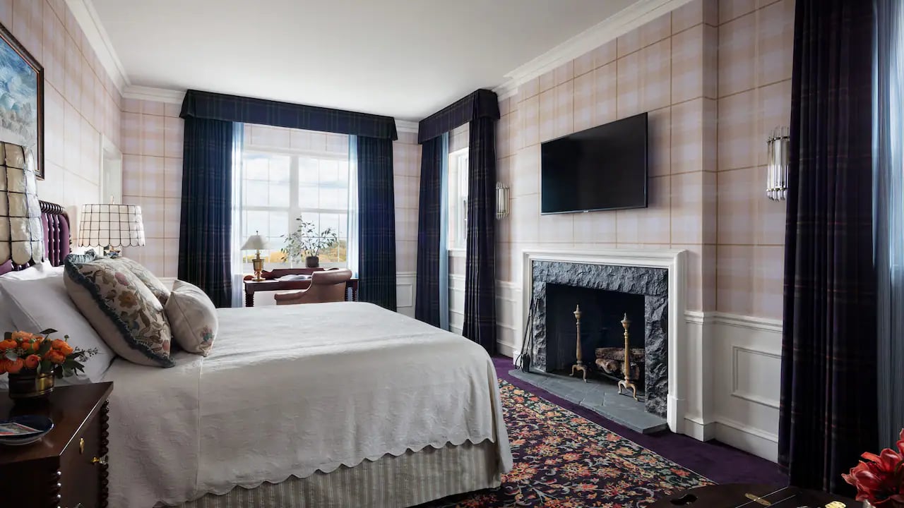 Graduate by Hilton Evanston, rooms