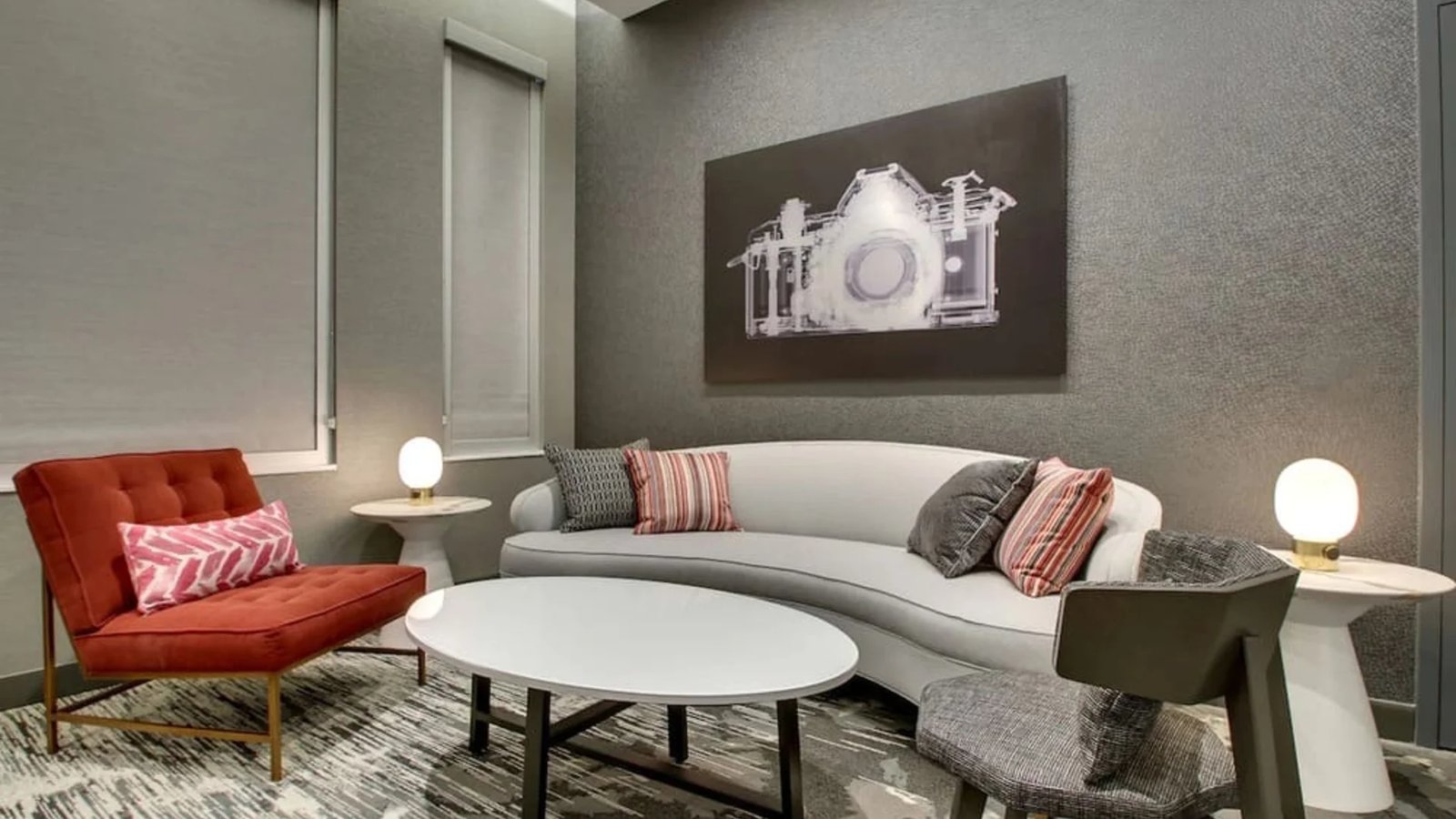 The Rose Hotel Chicago O’Hare, Tapestry Collection by Hilton — rooms