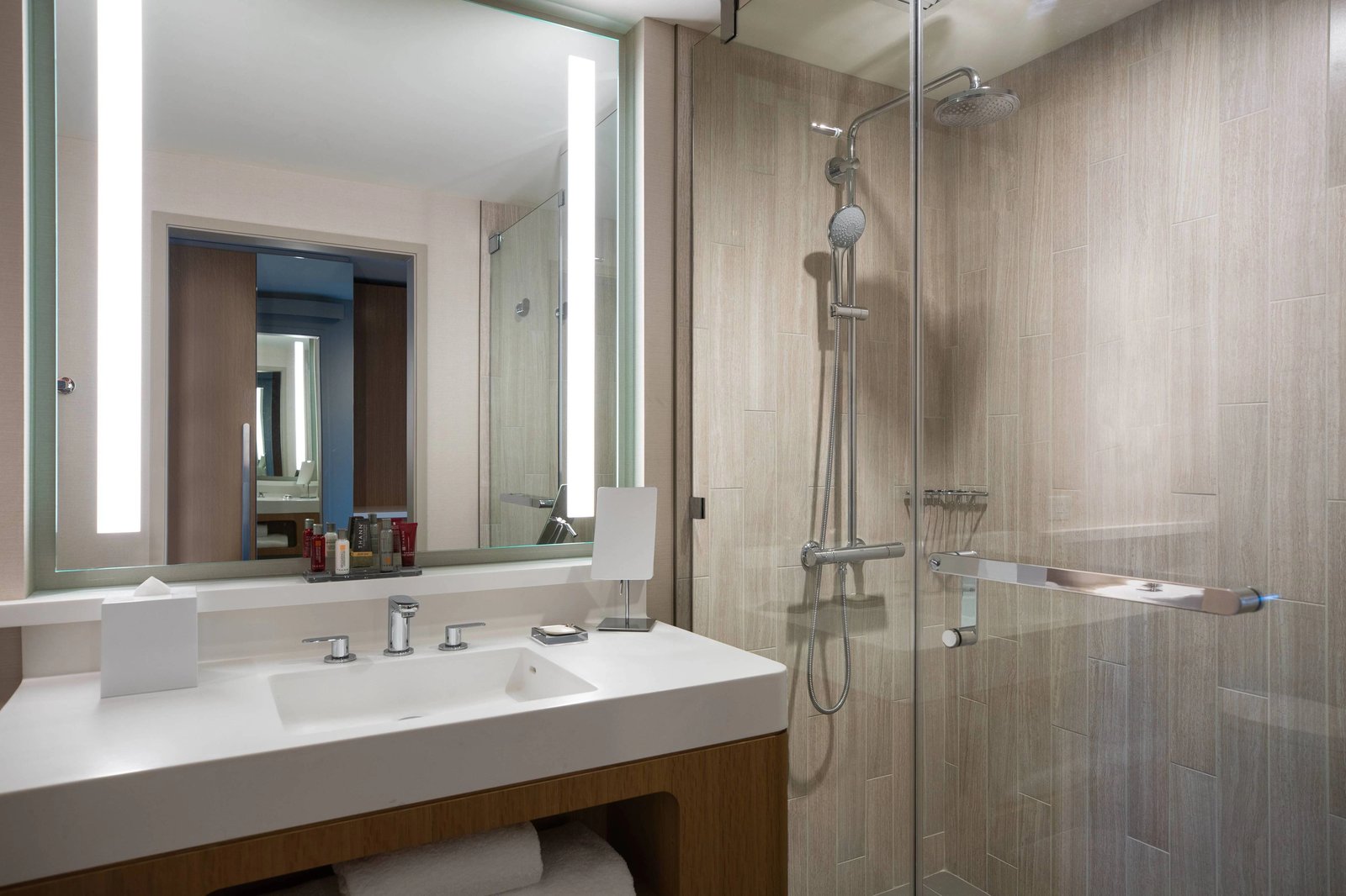 Marriott Marquis Chicago — rooms