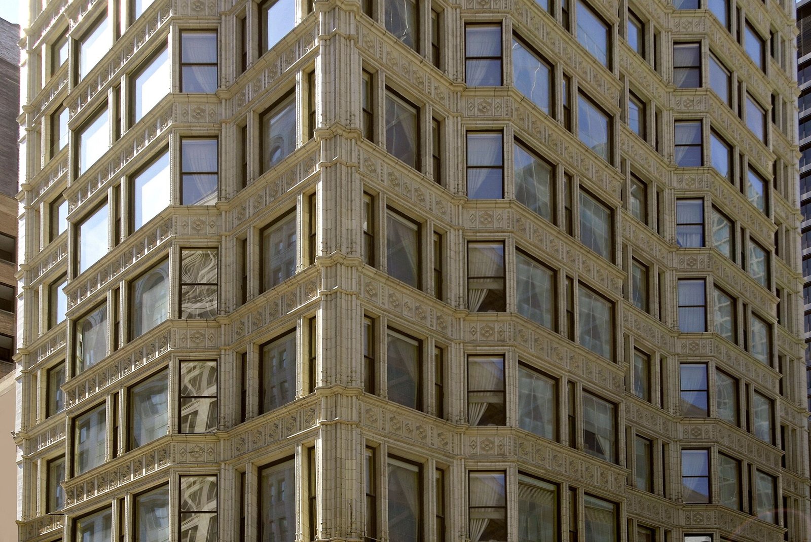 Staypineapple, an Iconic Hotel, The Loop Chicago