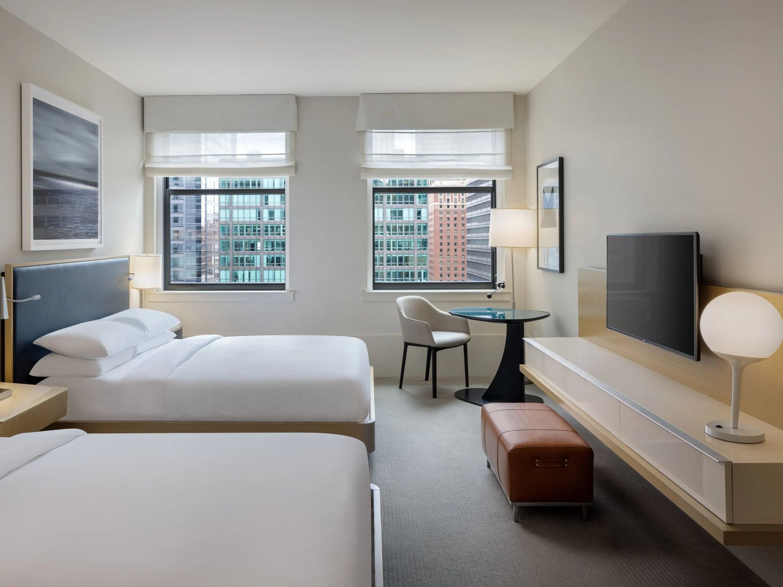 Hyatt Centric The Loop Chicago — rooms