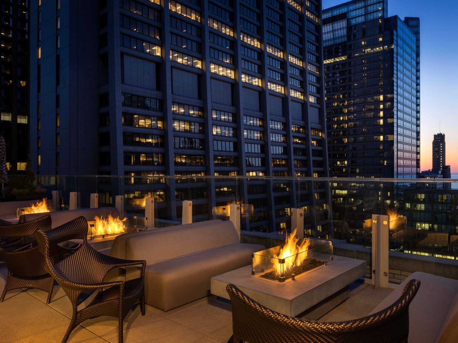 Hyatt Centric The Loop Chicago — vibe