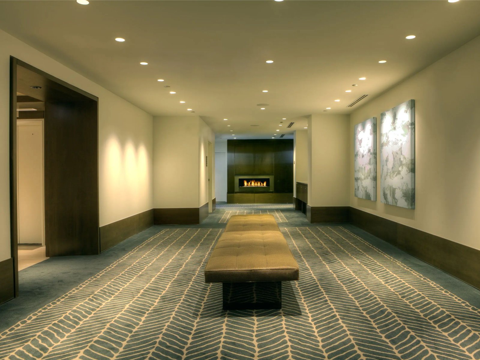 Hyatt Centric The Loop Chicago — vibe