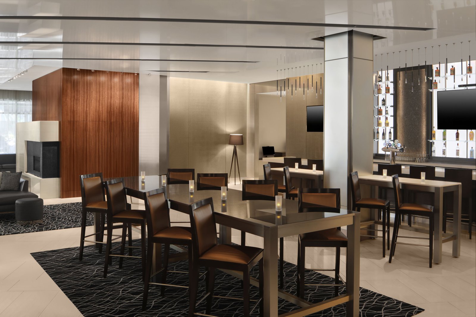 Hotel Chicago Downtown, Autograph Collection — eat & drink