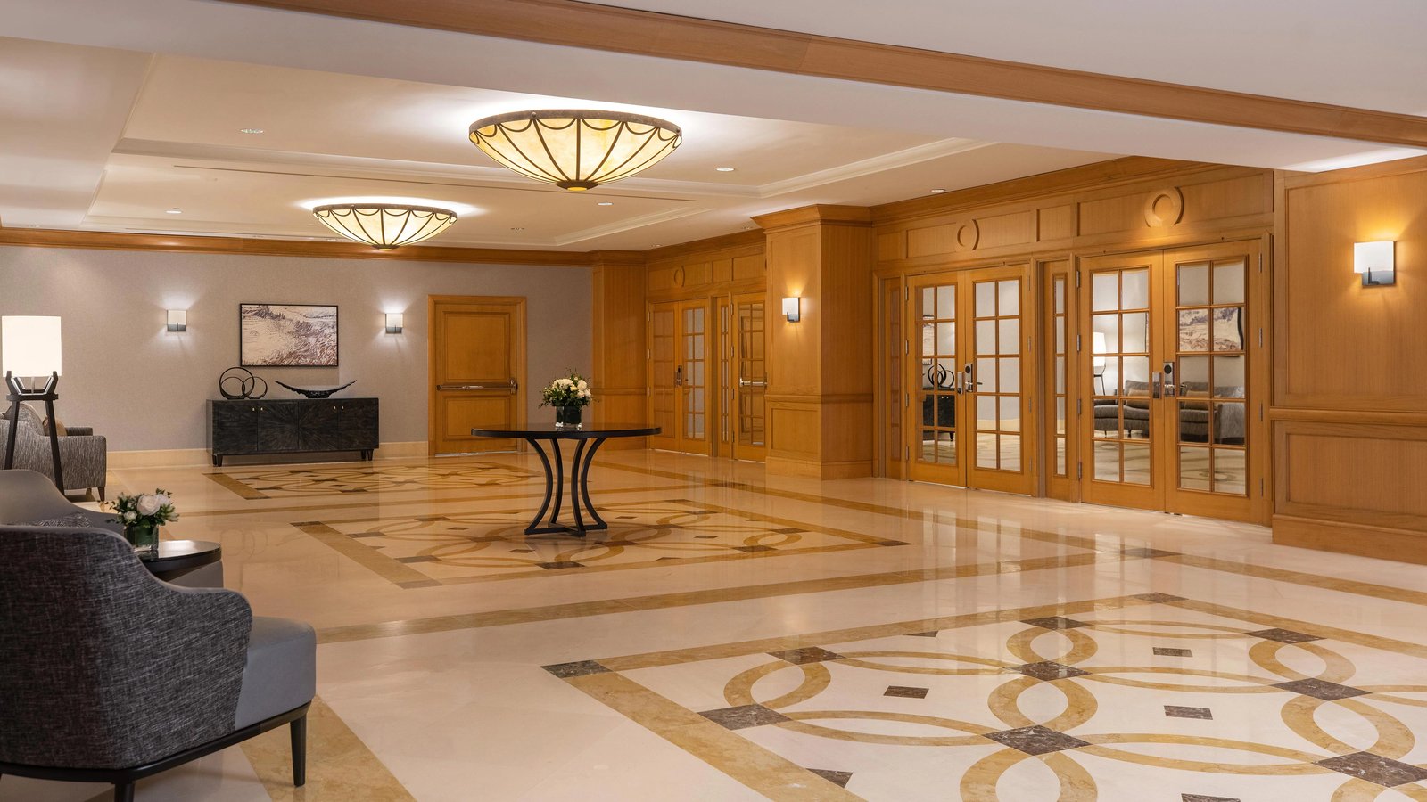 The Westin Chicago River North — vibe