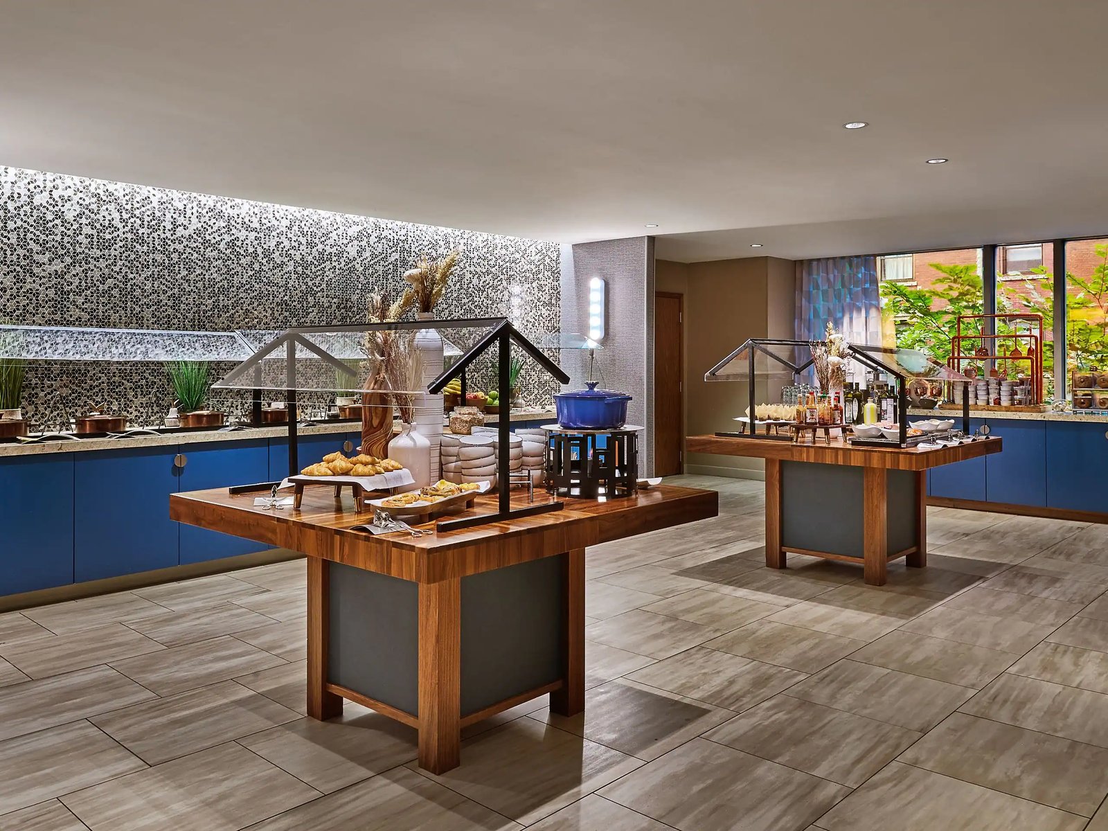 Hyatt Centric Chicago Magnificent Mile — eat & drink