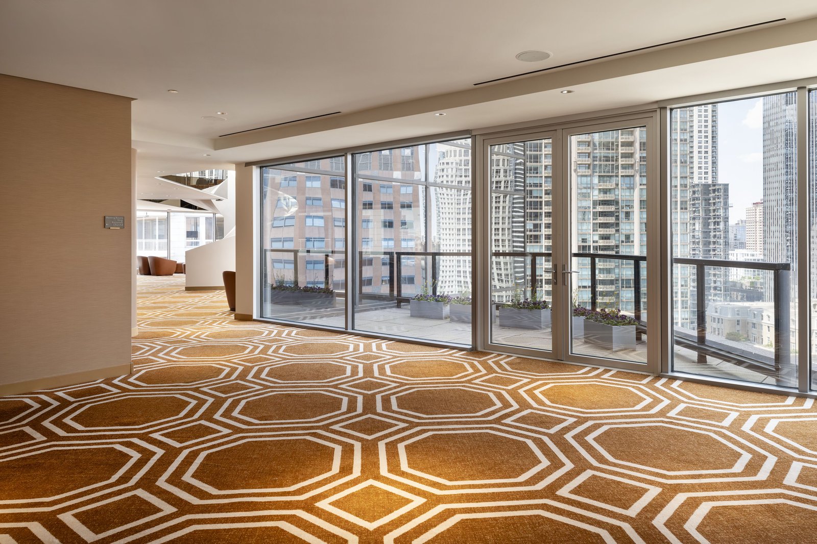 Residence Inn by Marriott Chicago Downtown Magnificent Mile — vibe