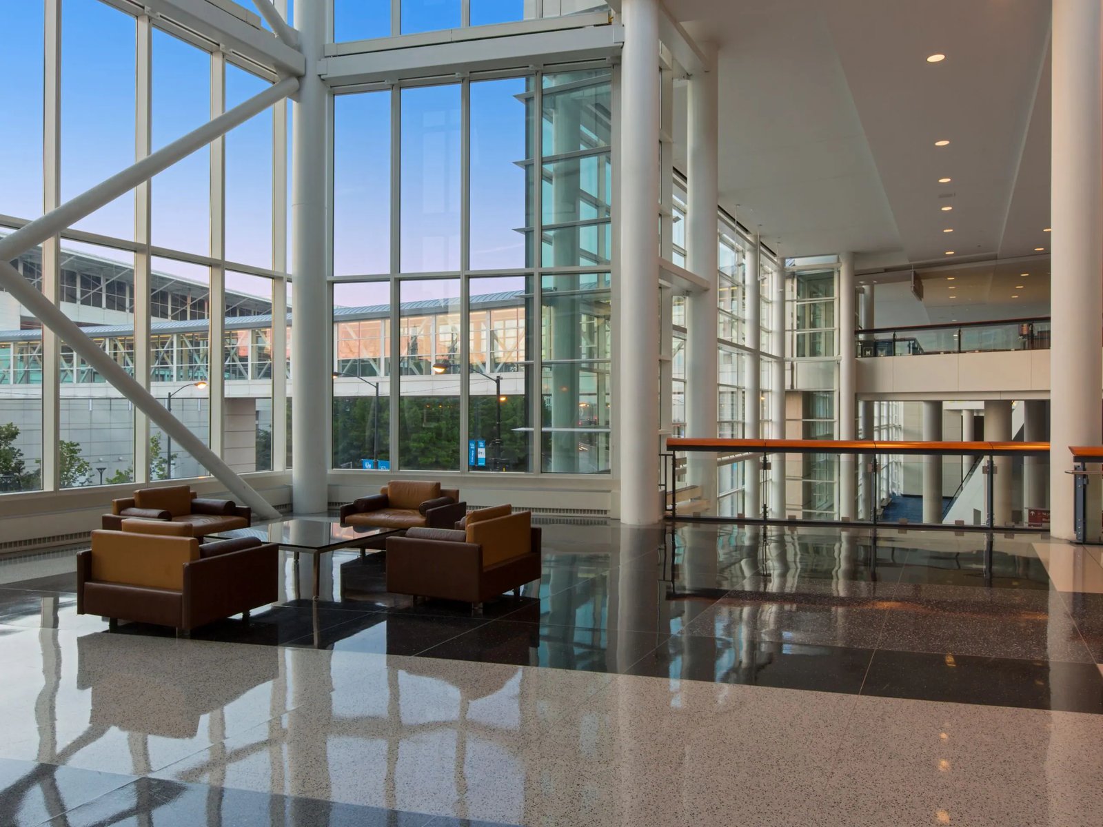 Hyatt Regency McCormick Place Chicago — vibe