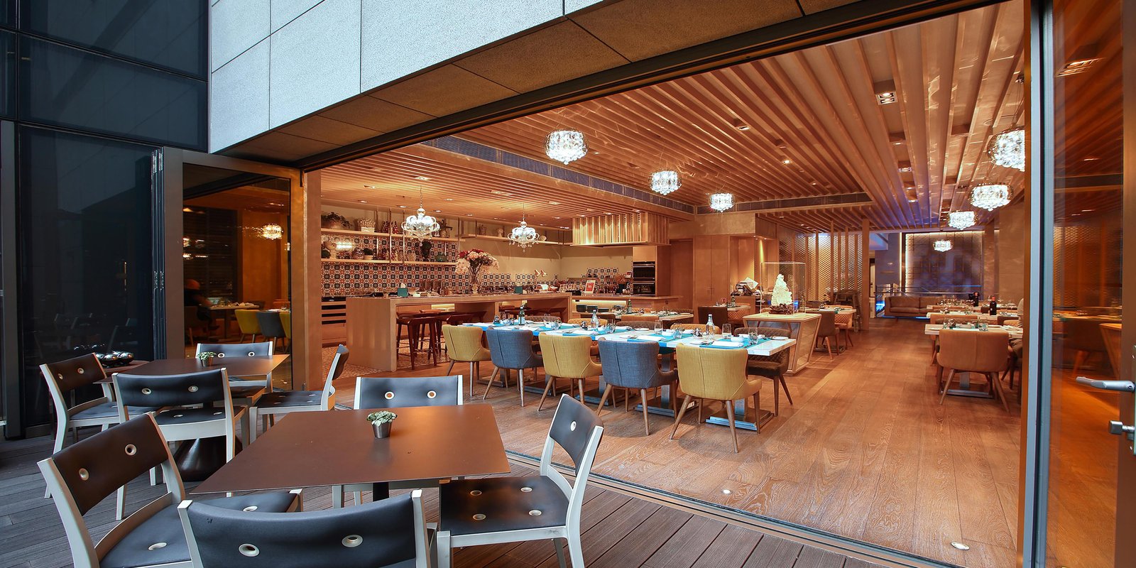 Hotel Indigo Hong Kong Island by IHG — eat & drink