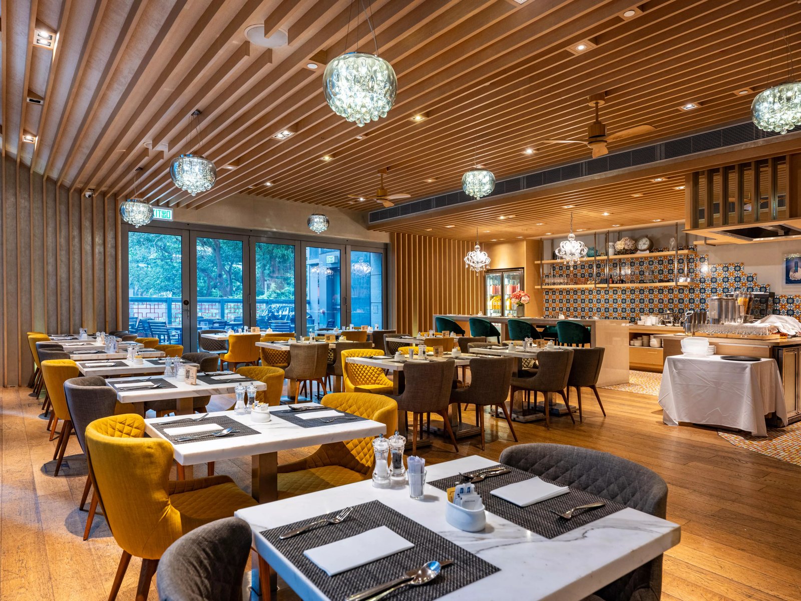 Hotel Indigo Hong Kong Island by IHG, indicolite