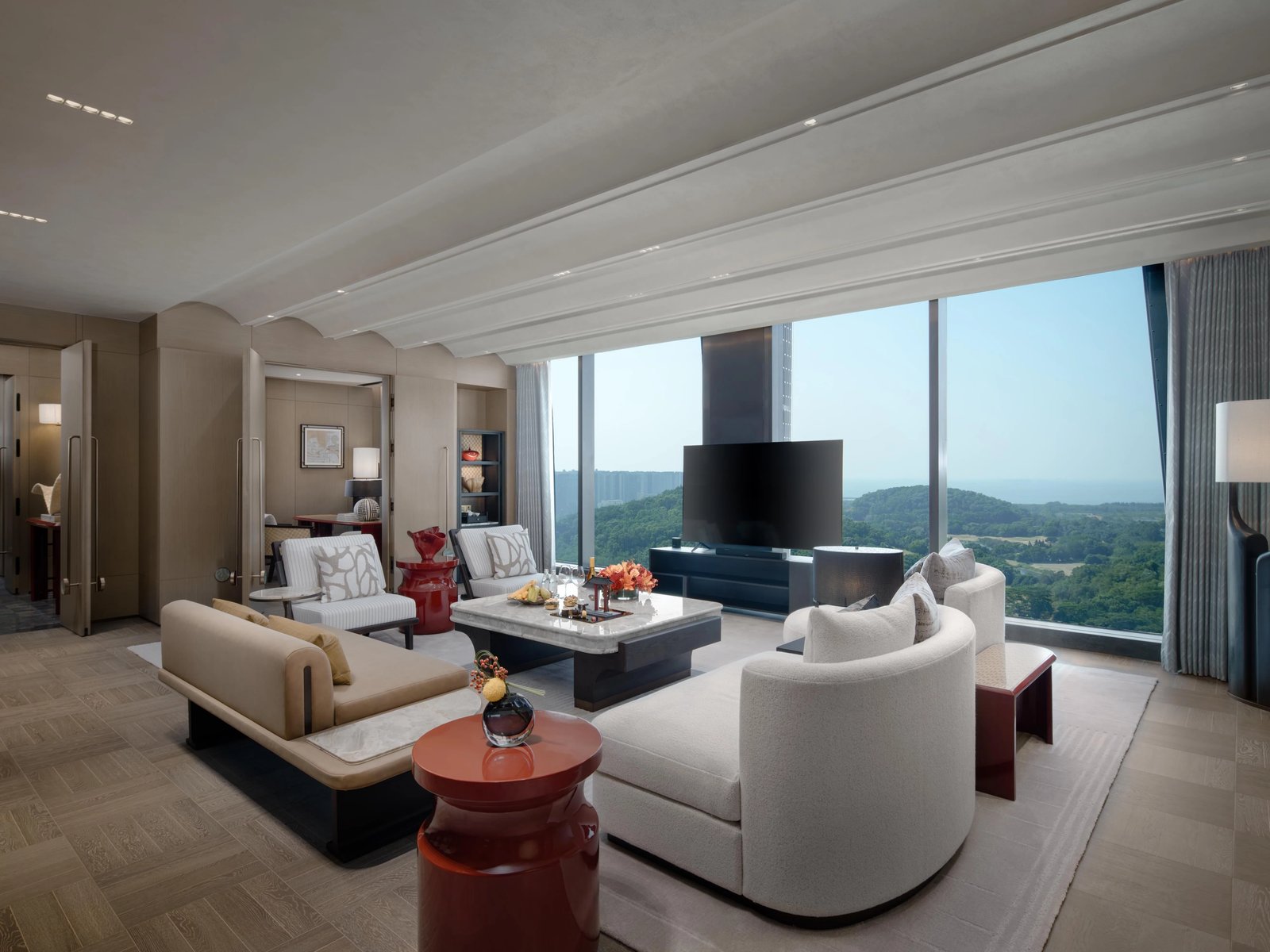 HUALUXE Shenzhen Bao An, an IHG Hotel — rooms