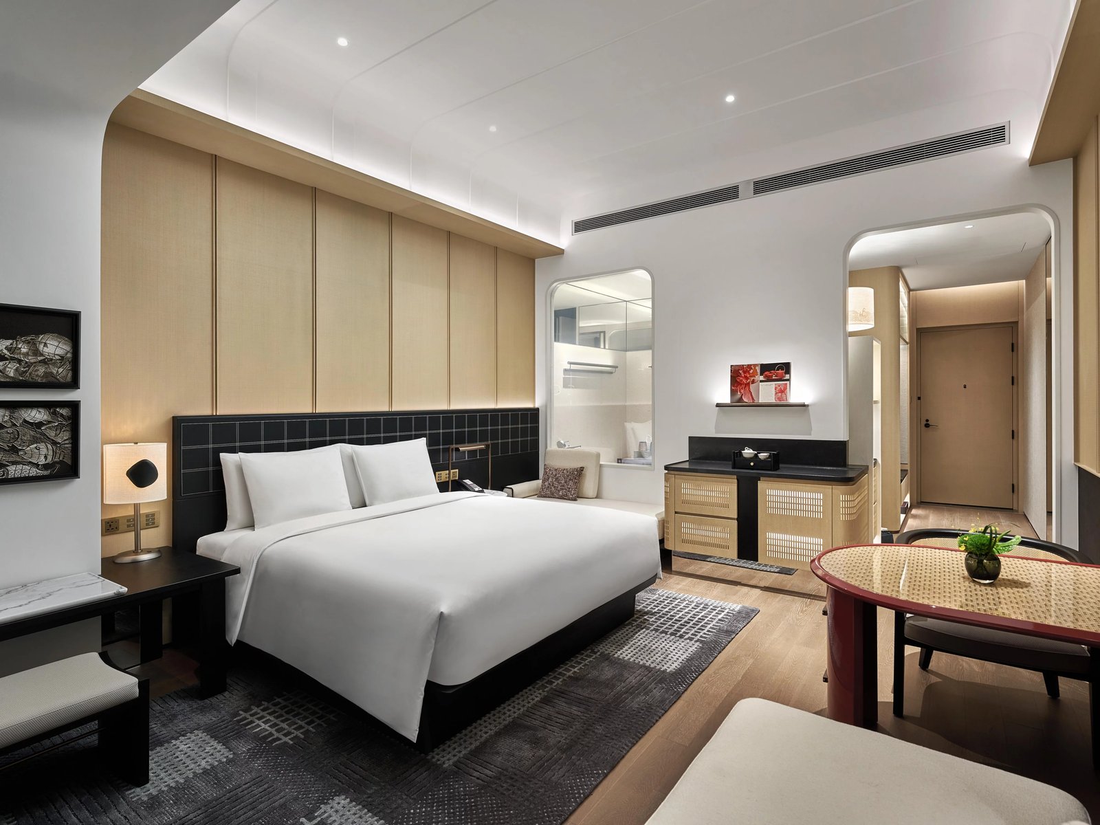 HUALUXE Shenzhen Bao An, an IHG Hotel — rooms