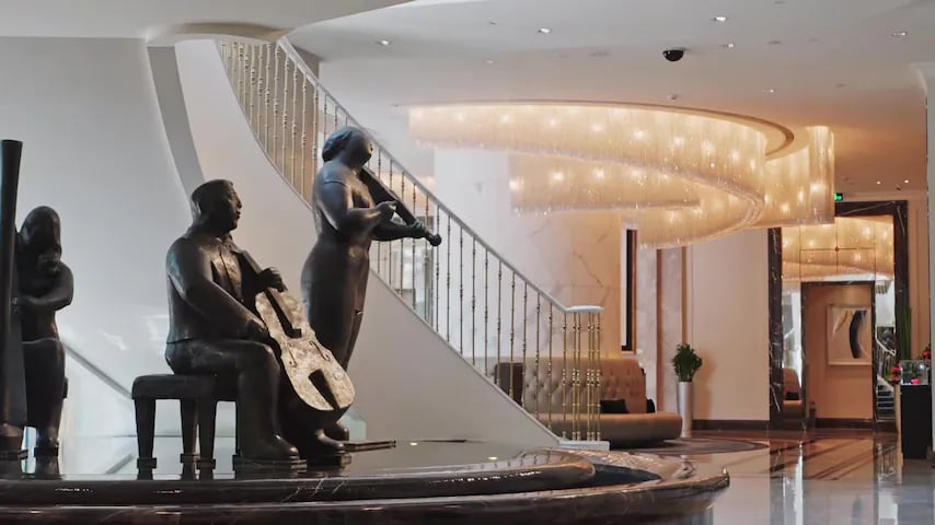 The Langham, Shenzhen — vibe