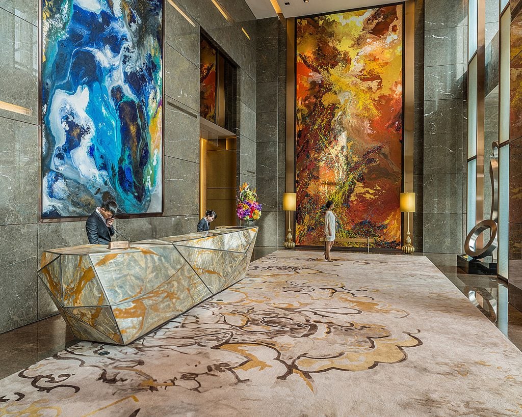 Four Seasons Hotel Shenzhen — vibe