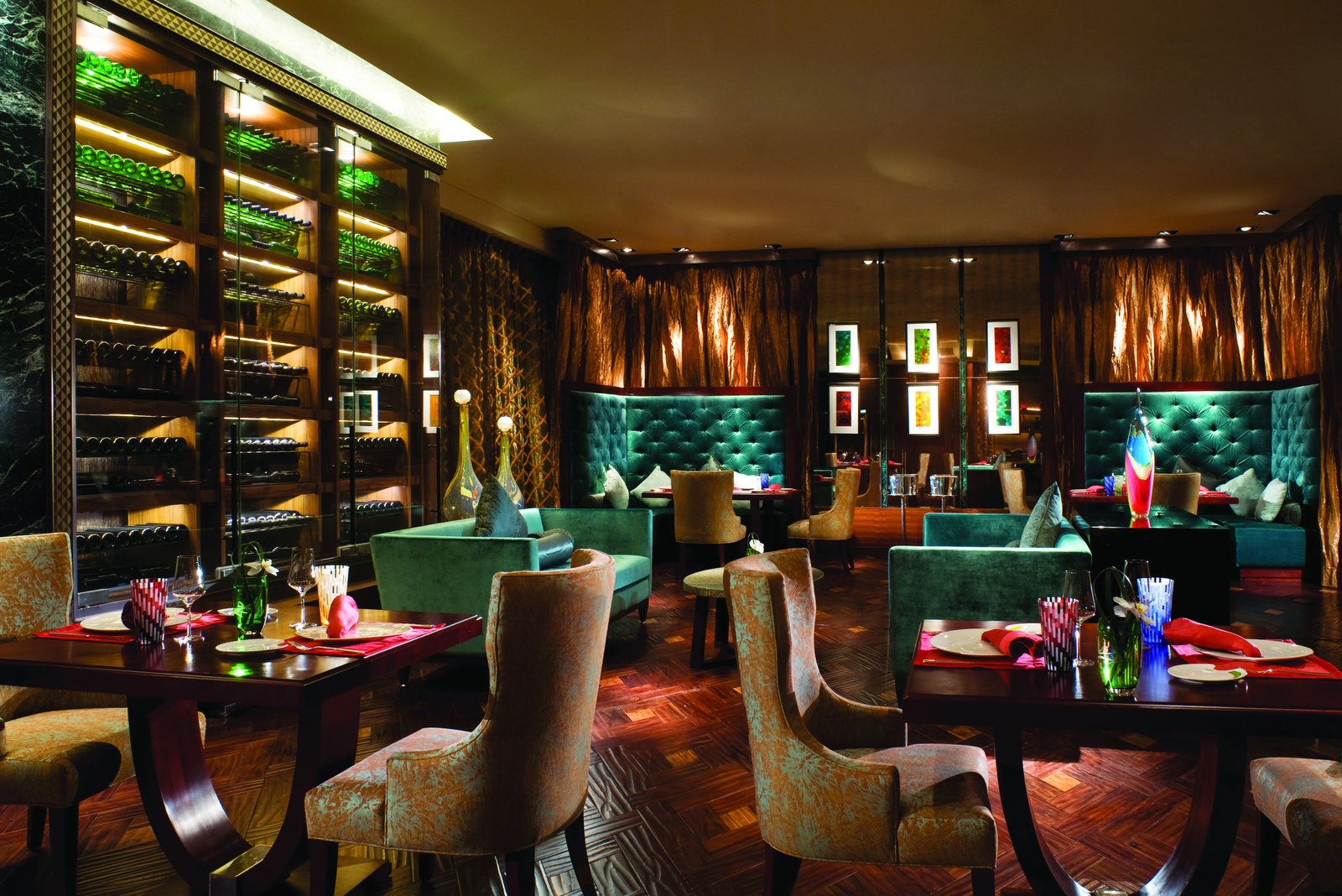 The Ritz-Carlton, Shenzhen, at the table