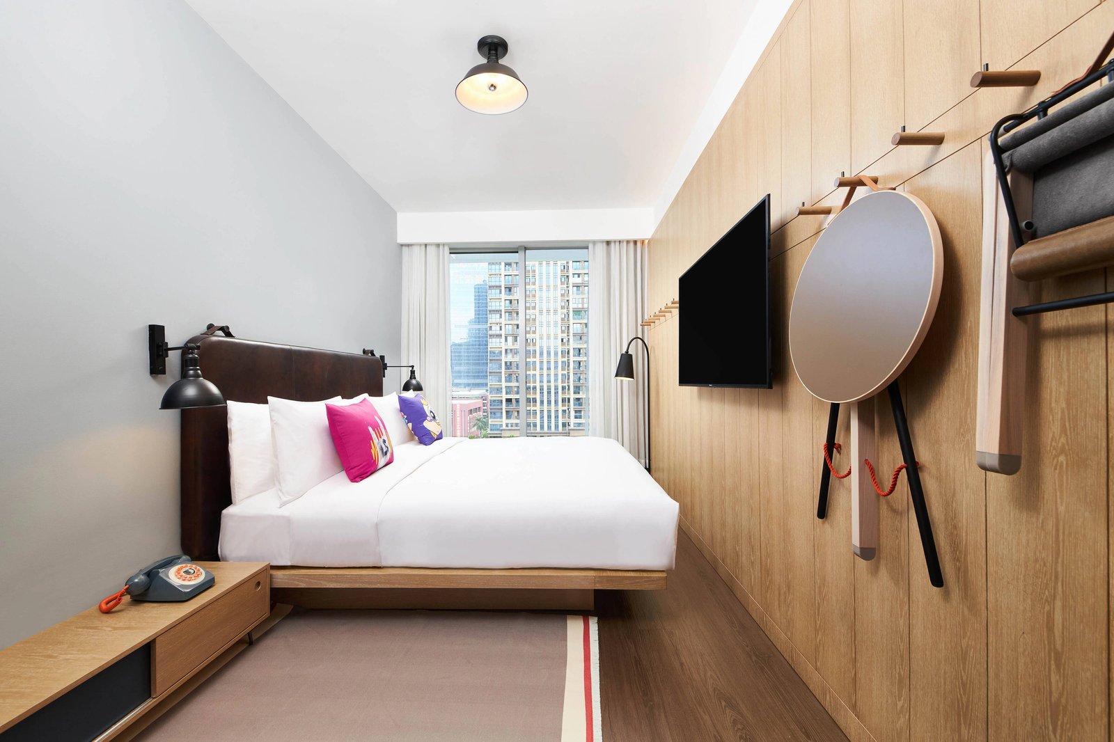Moxy Shenzhen North Station — rooms
