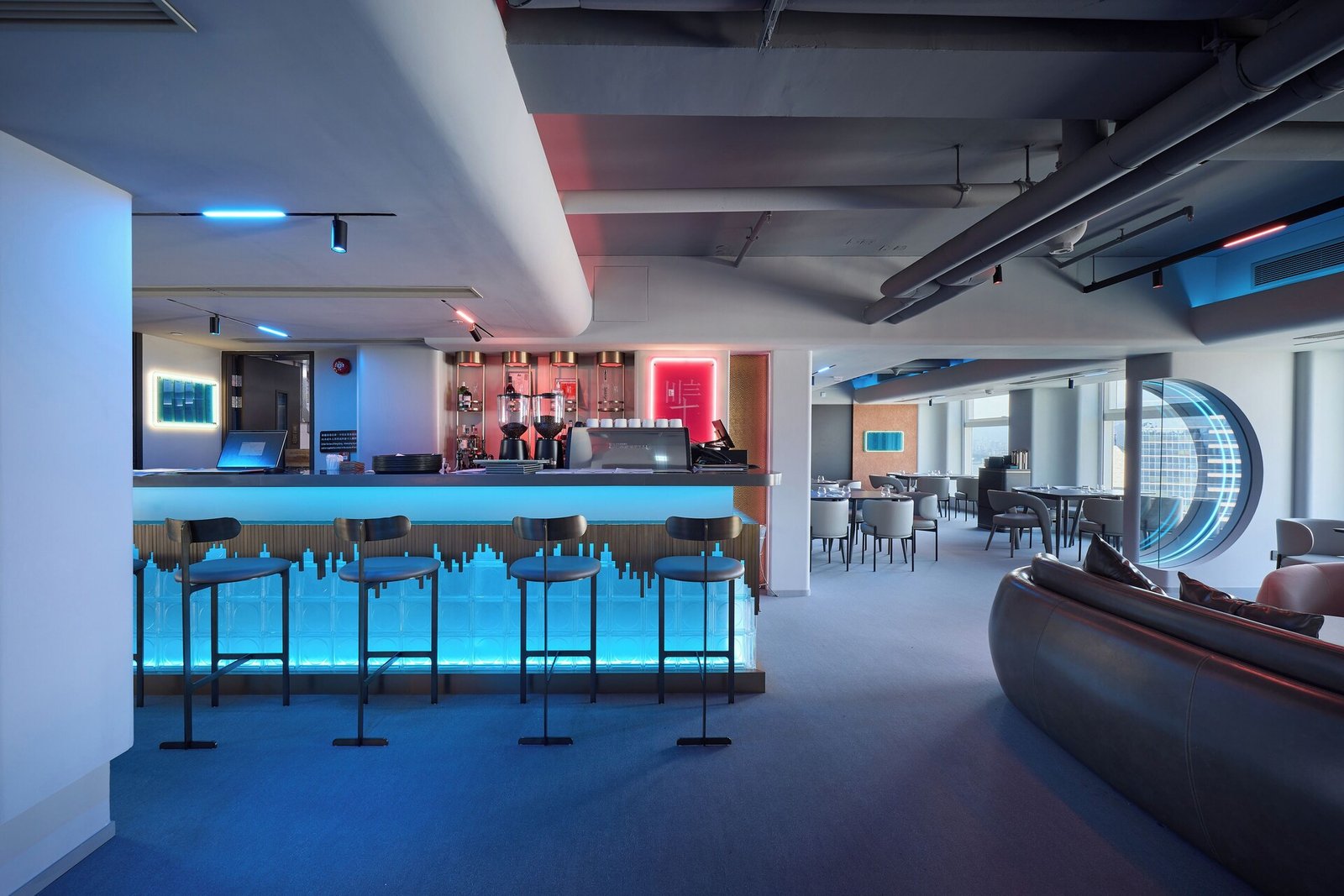 Motto by Hilton Hong Kong SoHo — eat & drink