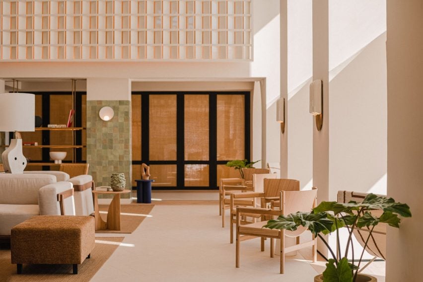 Aethos Ericeira — vibe