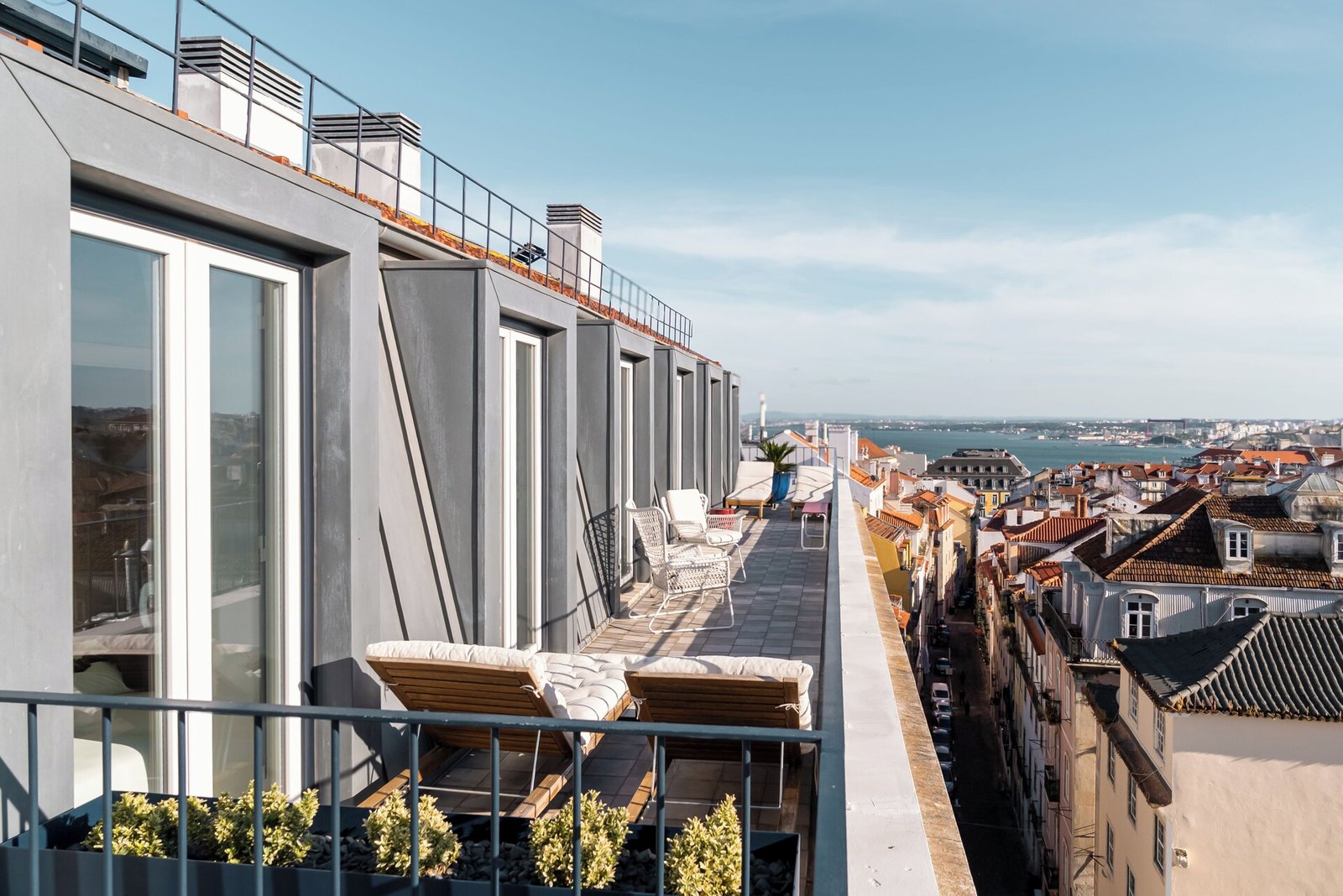 Almaria - Ex Libris Apartments | Chiado — vibe