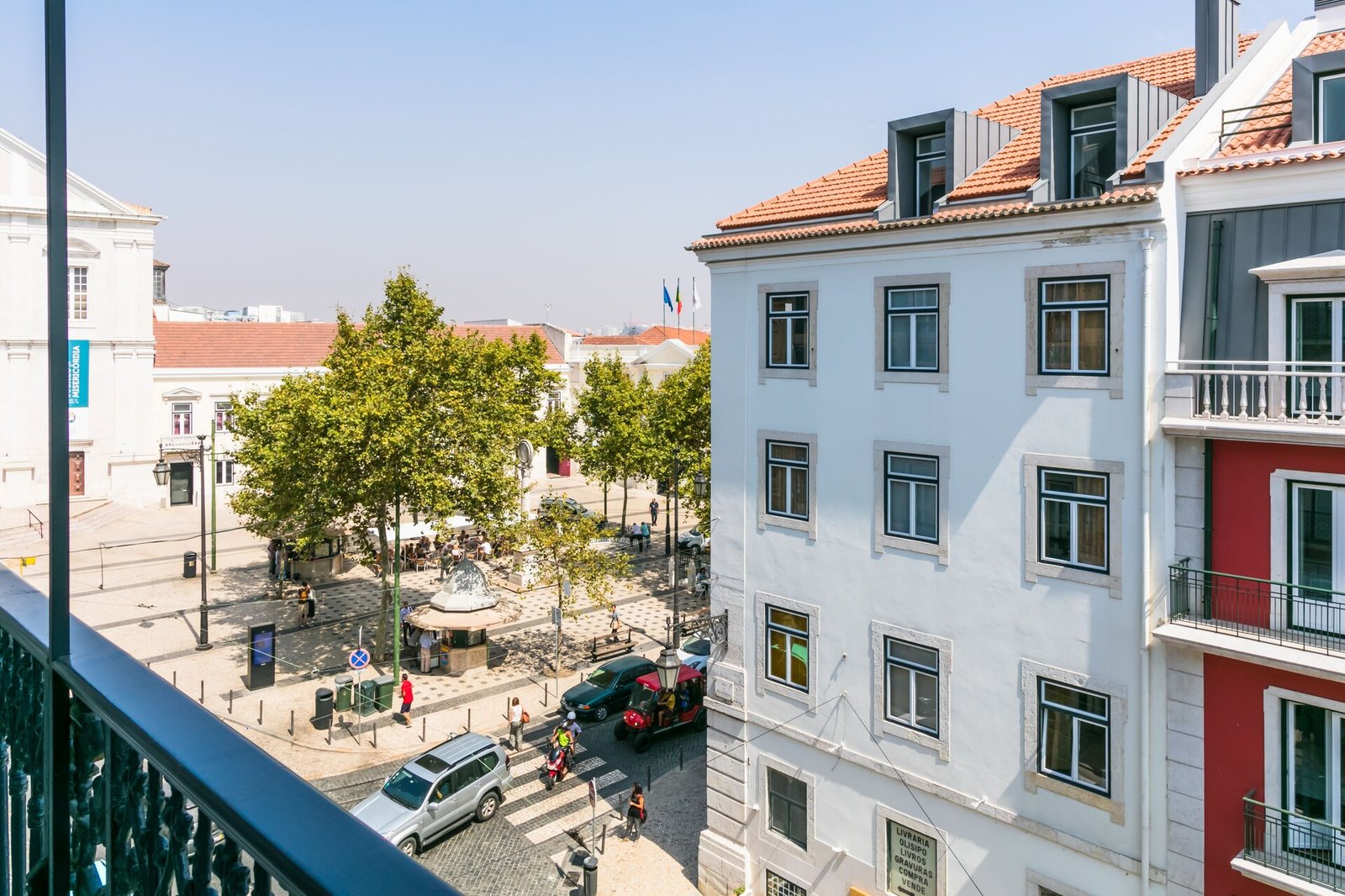 Almaria - Ex Libris Apartments | Chiado — backstory