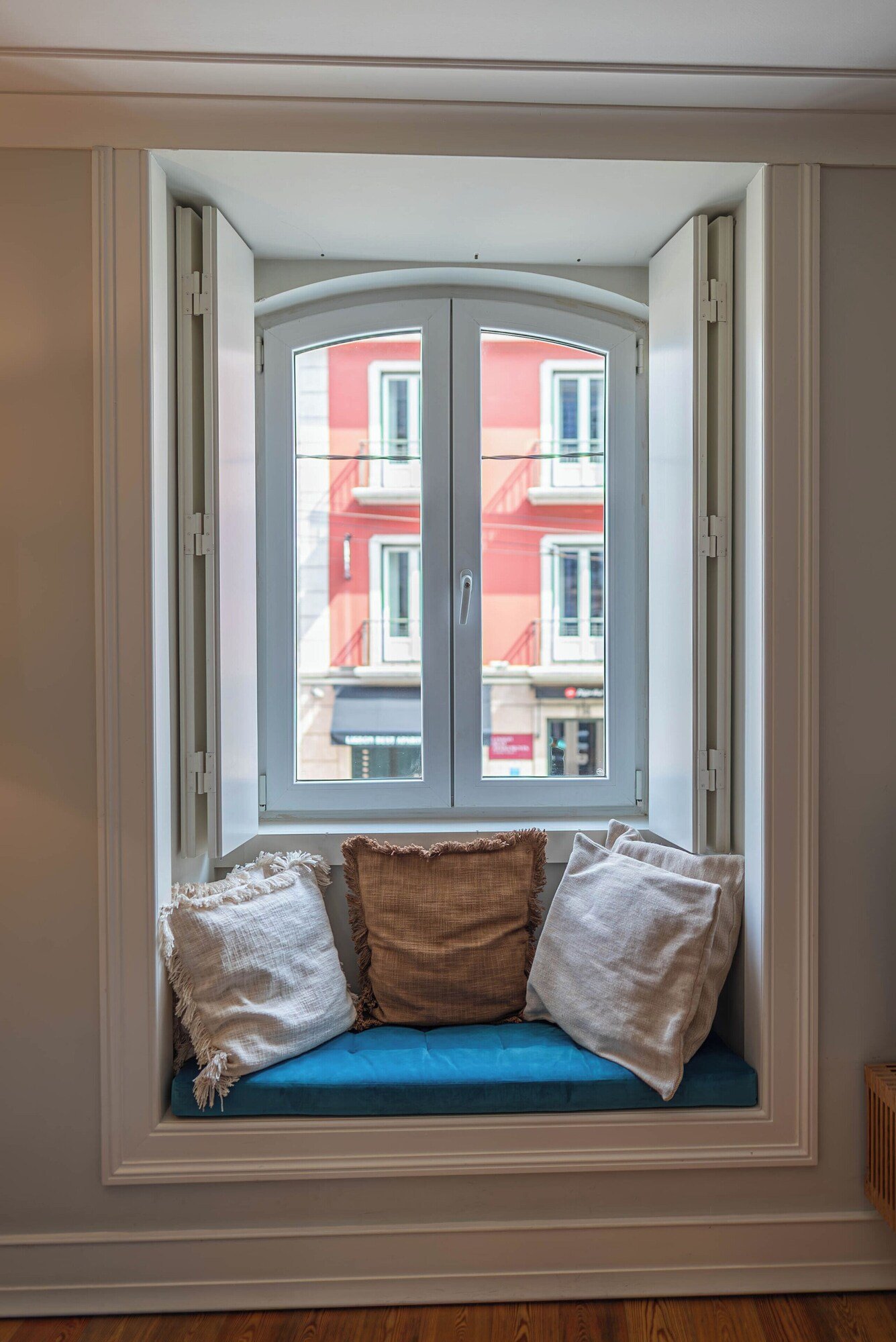 Almaria - Ex Libris Apartments | Chiado — rooms