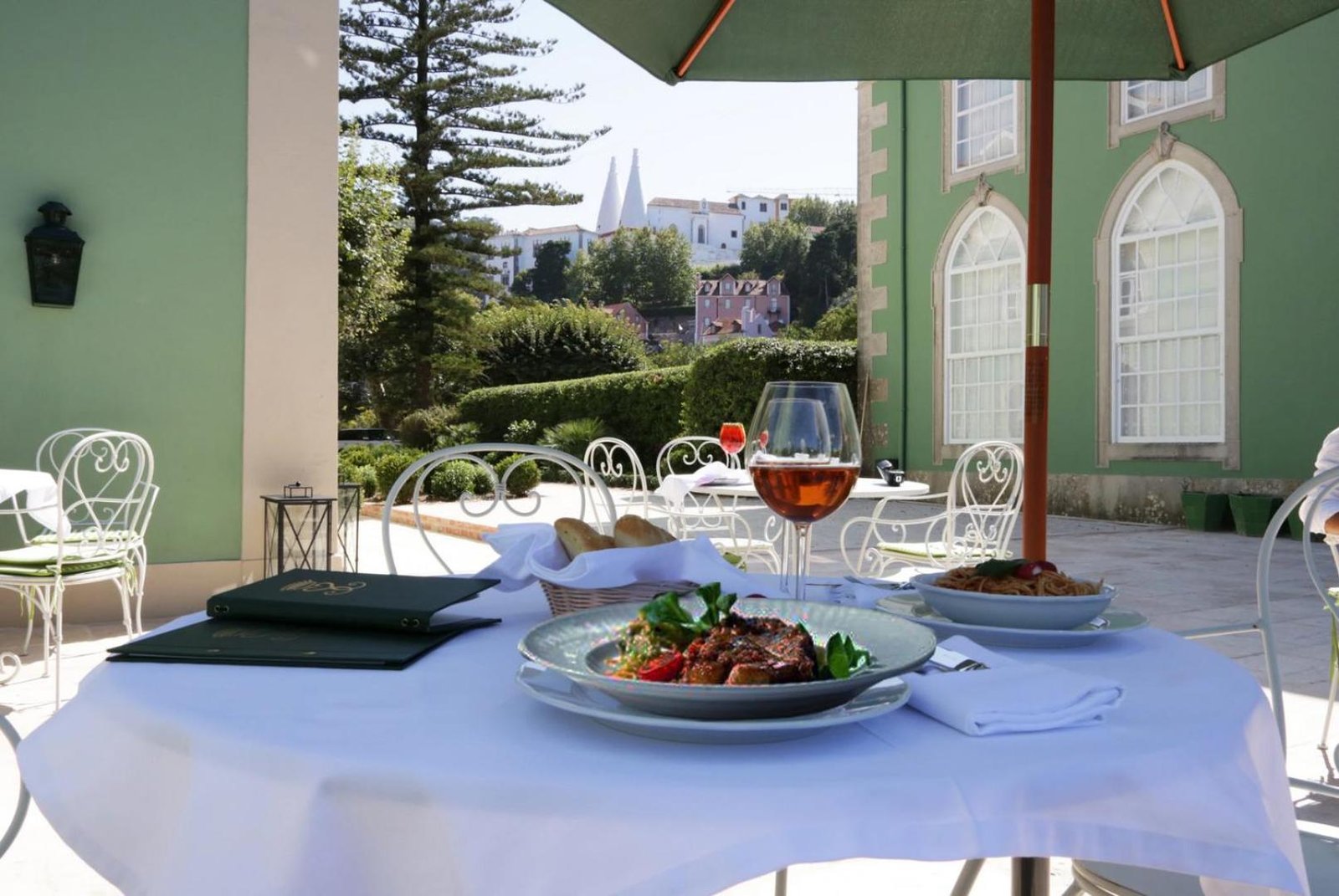 Hotel Casa Holstein Quinta Sao Sebastiao — eat & drink