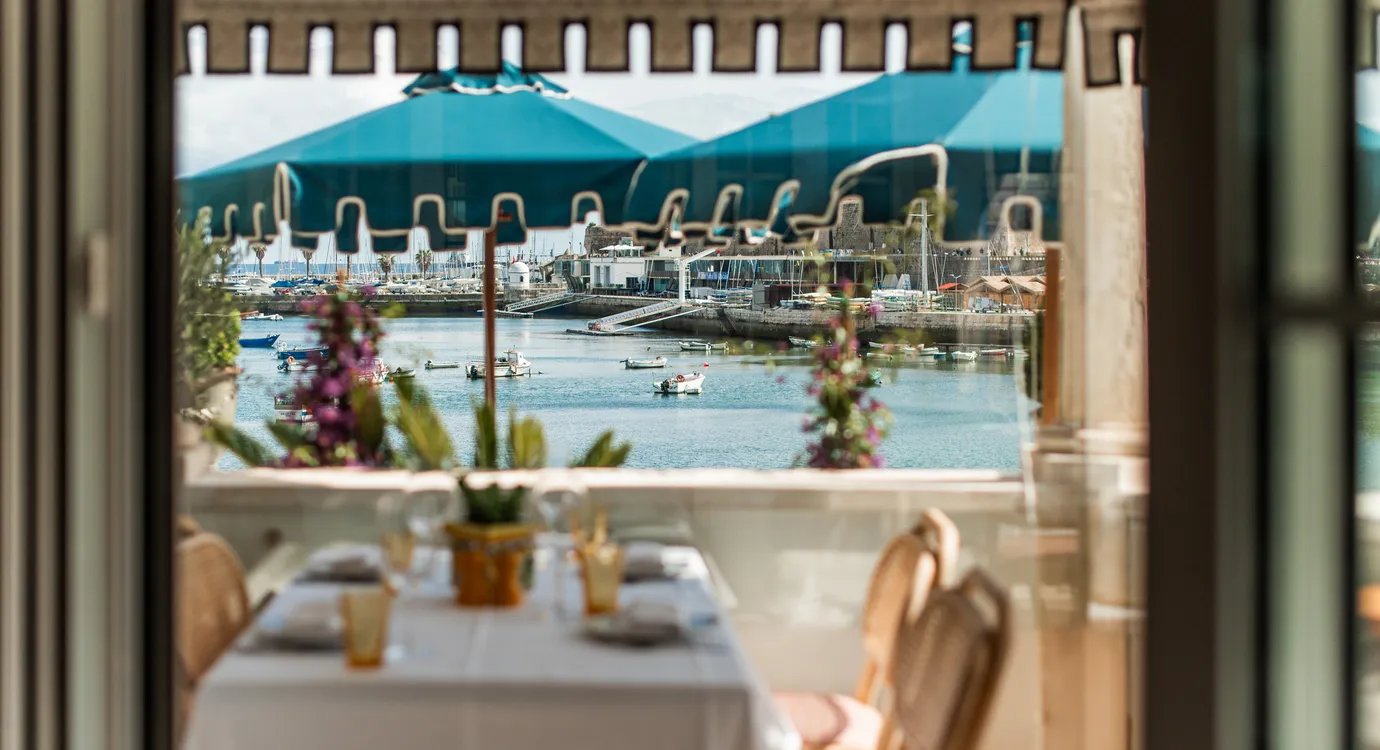 Villa Cascais — eat & drink