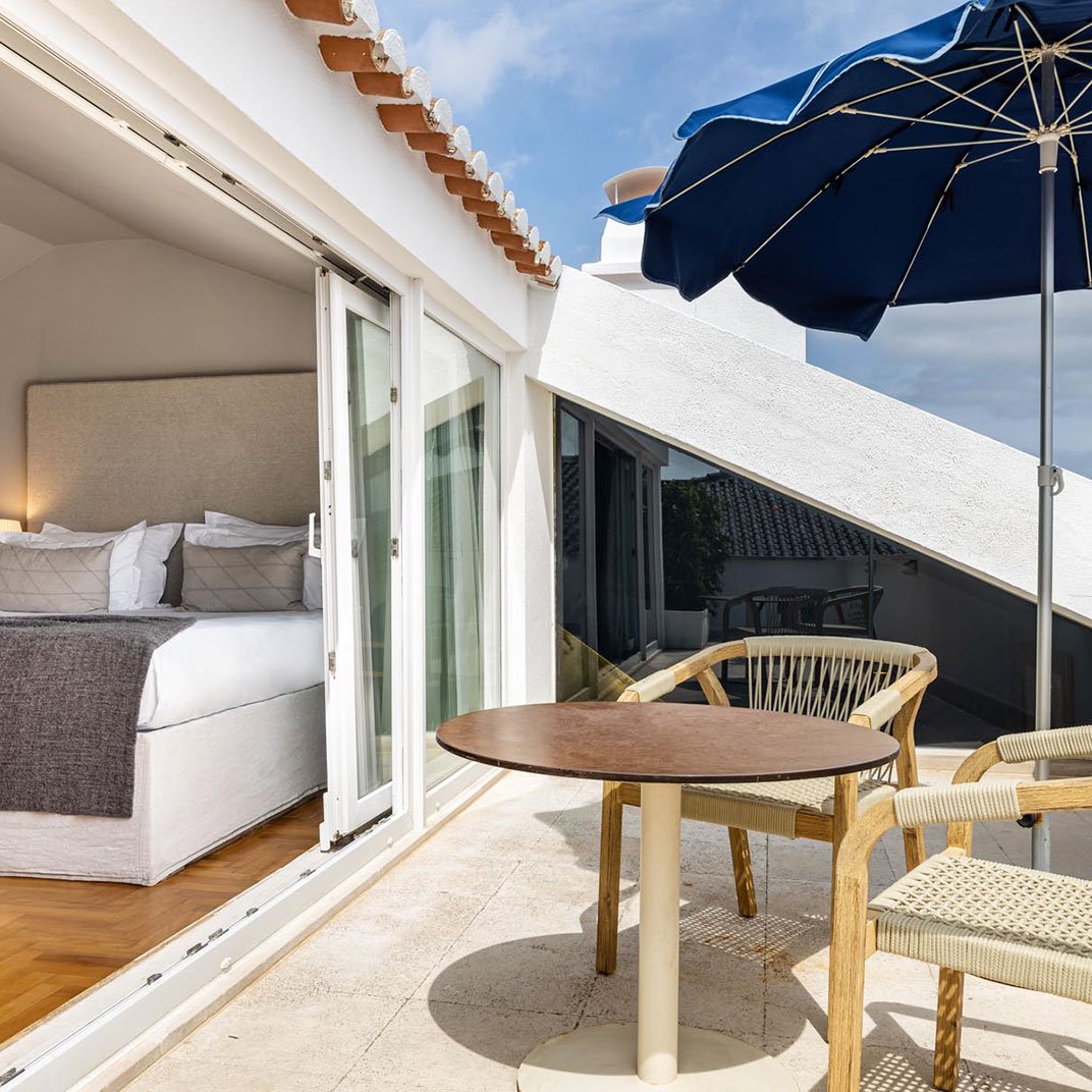Villa Cascais — vibe