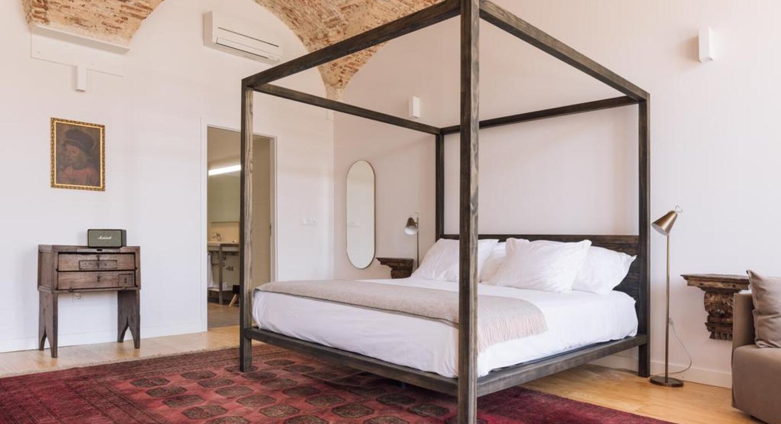 The Visionaire Apartments — rooms