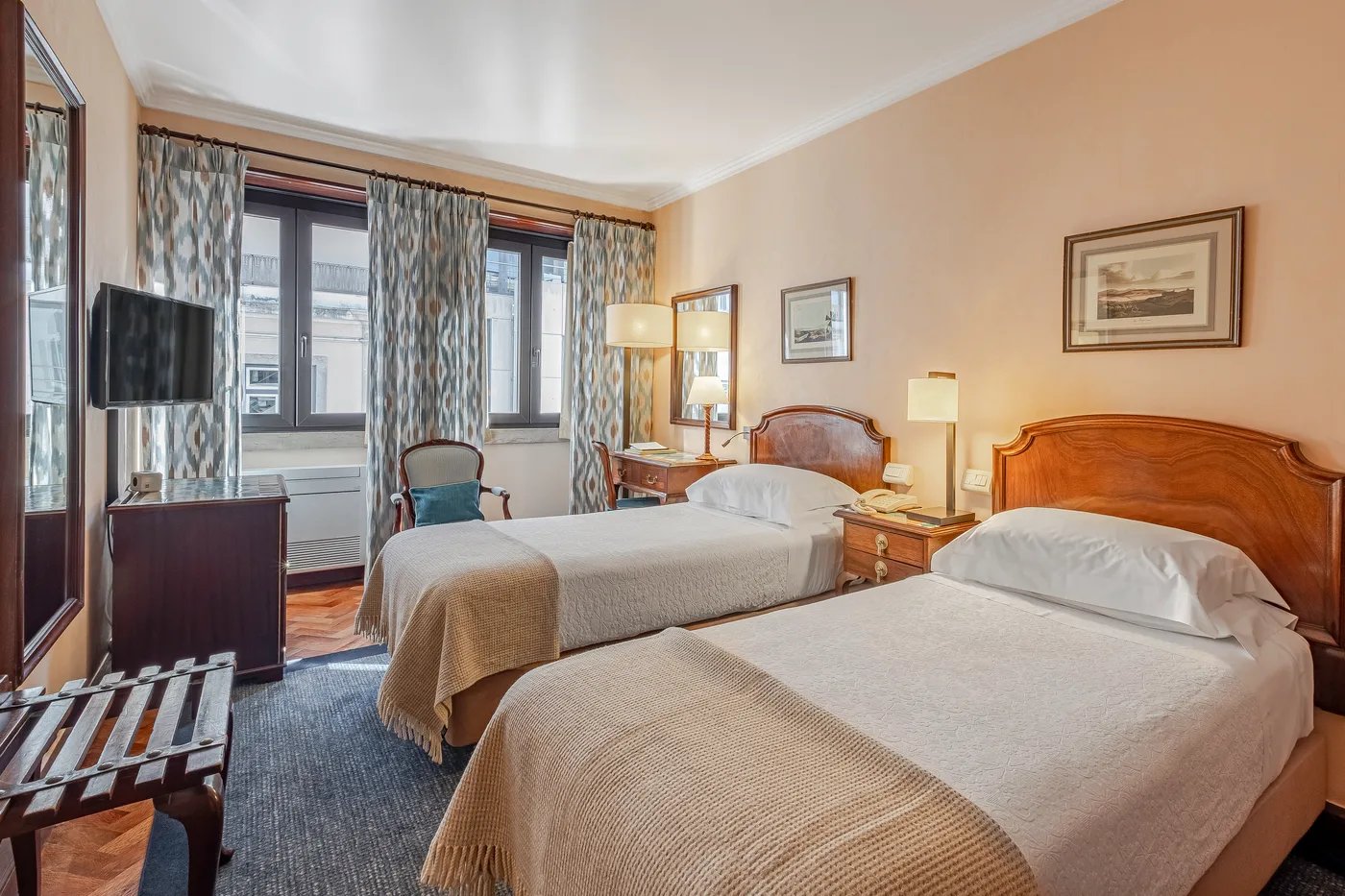 Hotel Lisboa Plaza - Avenida, a Lisbon Heritage Collection — rooms