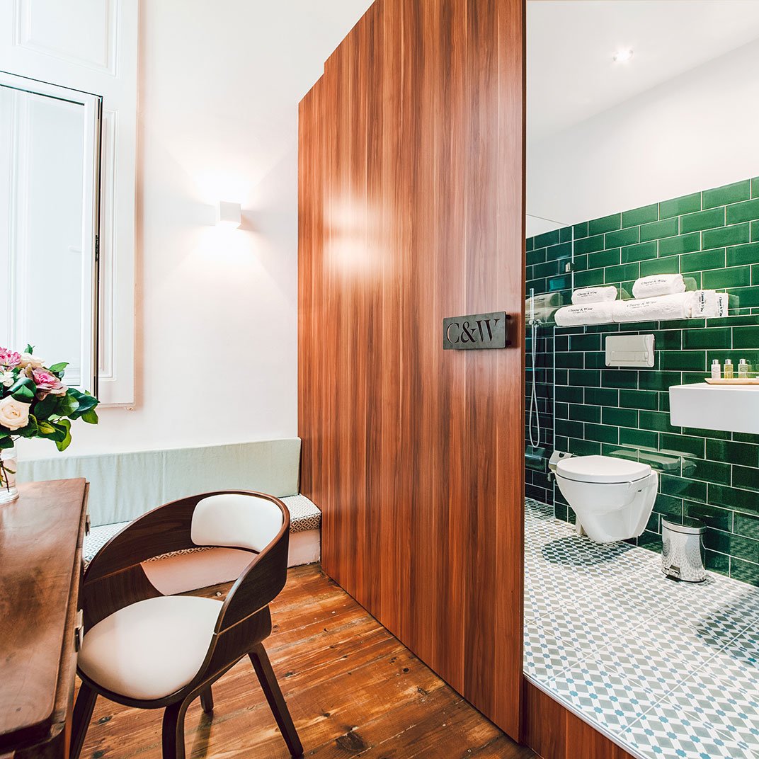 Lisbon Cheese & Wine Suites — rooms