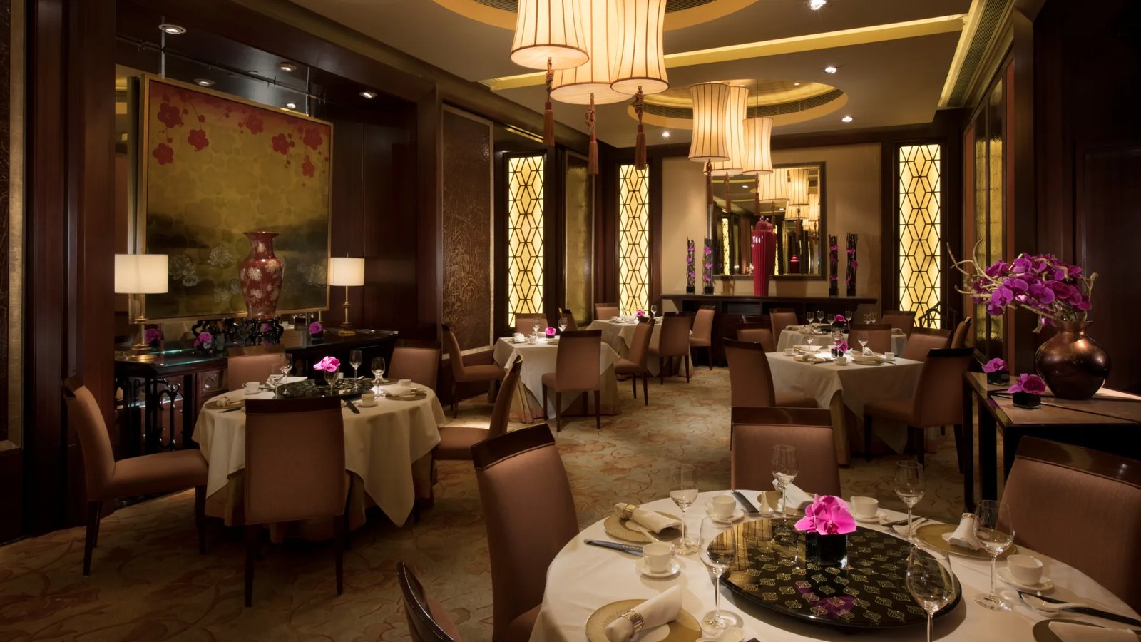 Conrad Hong Kong, at the table