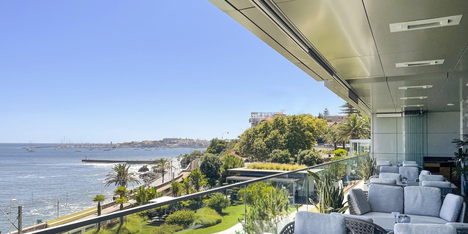 InterContinental Cascais-Estoril, at the table
