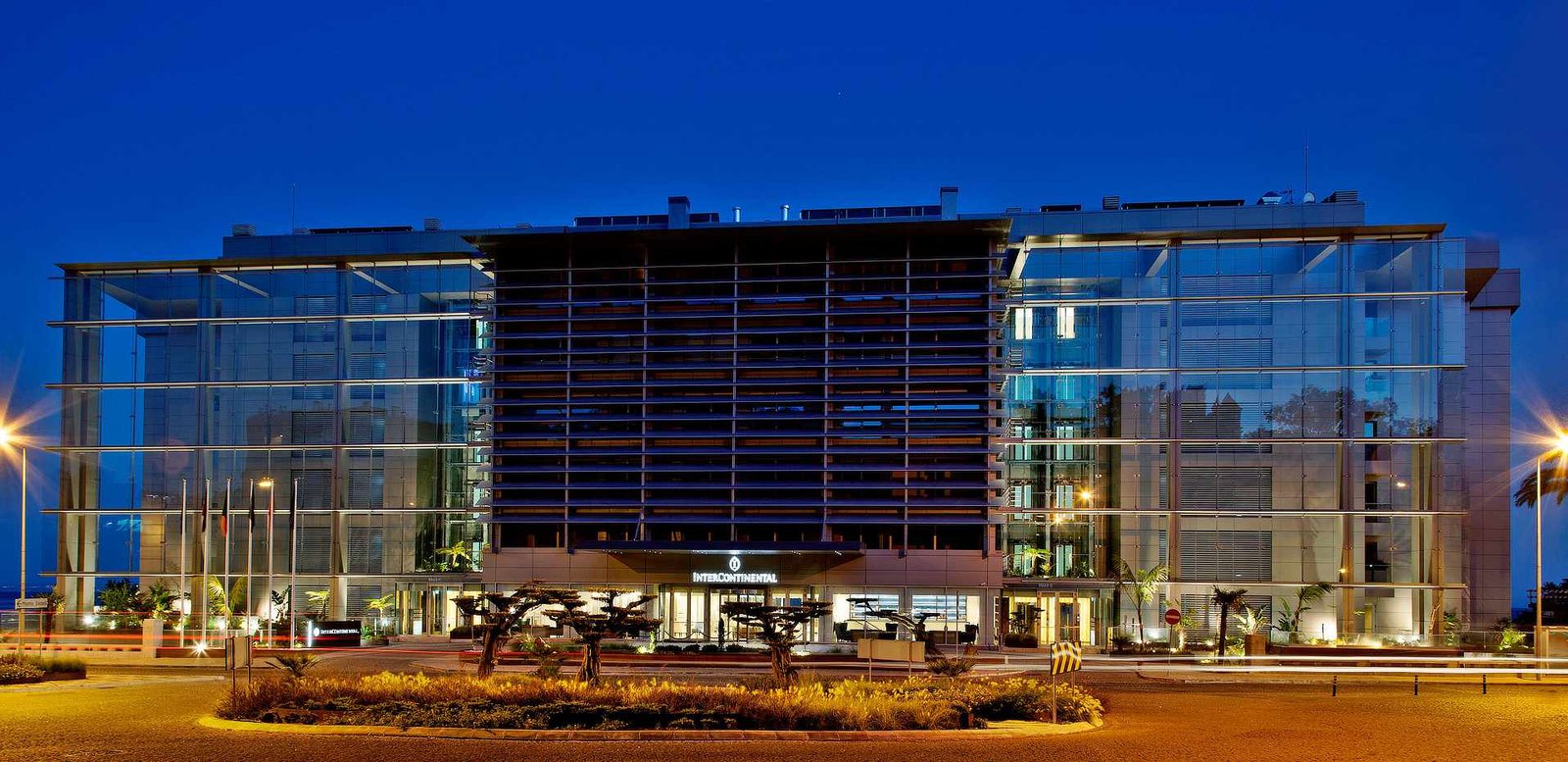 InterContinental Cascais-Estoril, backstory