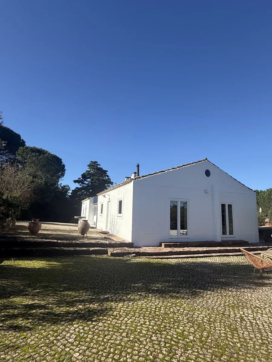 Quinta da Arrábida — backstory