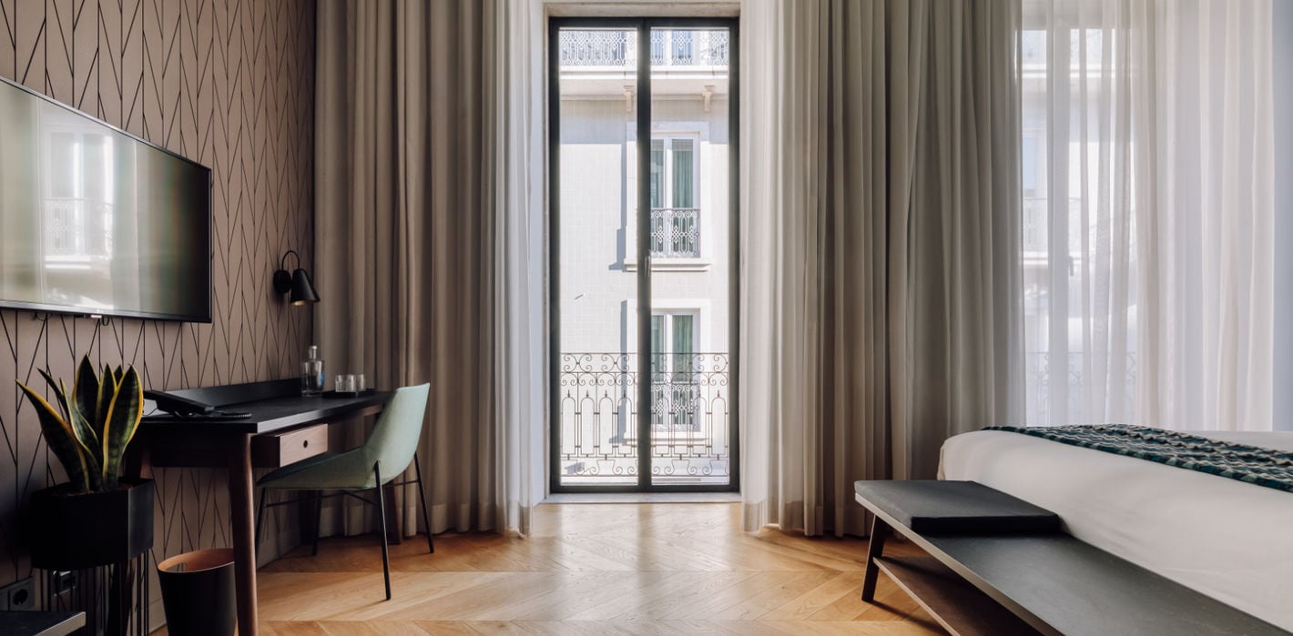 HOTEL HOTEL — rooms