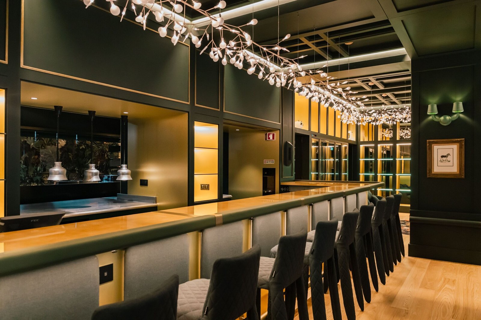 Art Legacy Hotel, at the table