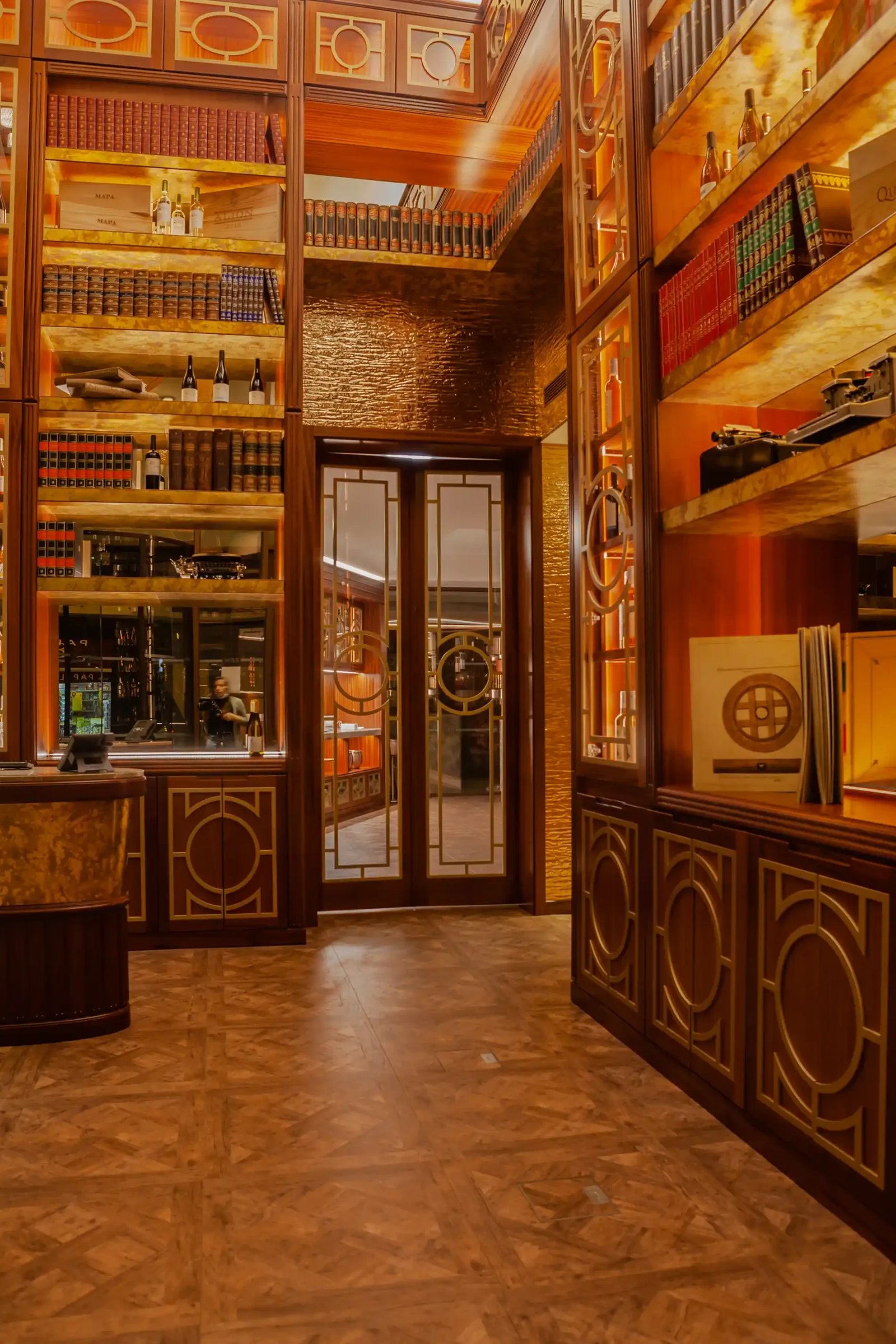 Wine & Books Hotels Lisboa — eat & drink