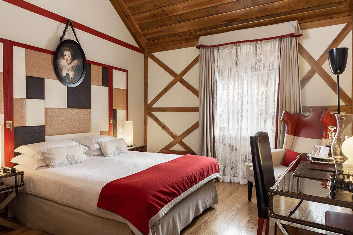 Solar do Castelo — rooms