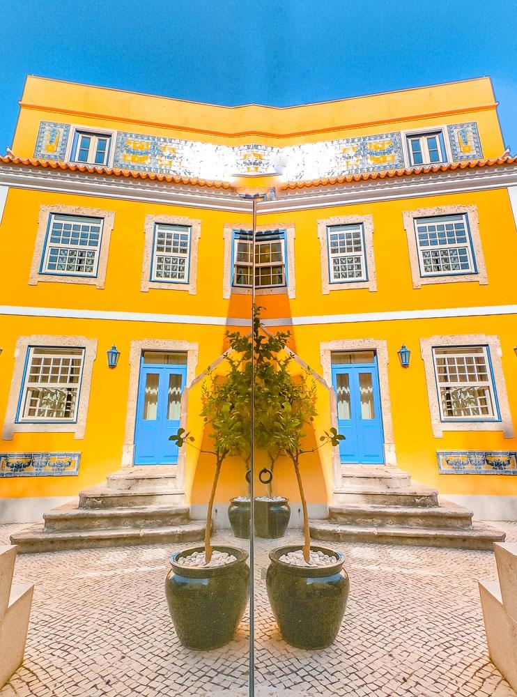 Solar do Castelo — backstory