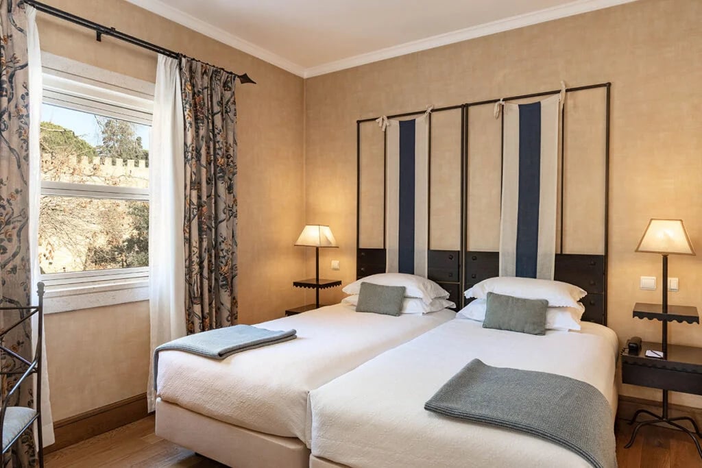 Solar do Castelo — rooms