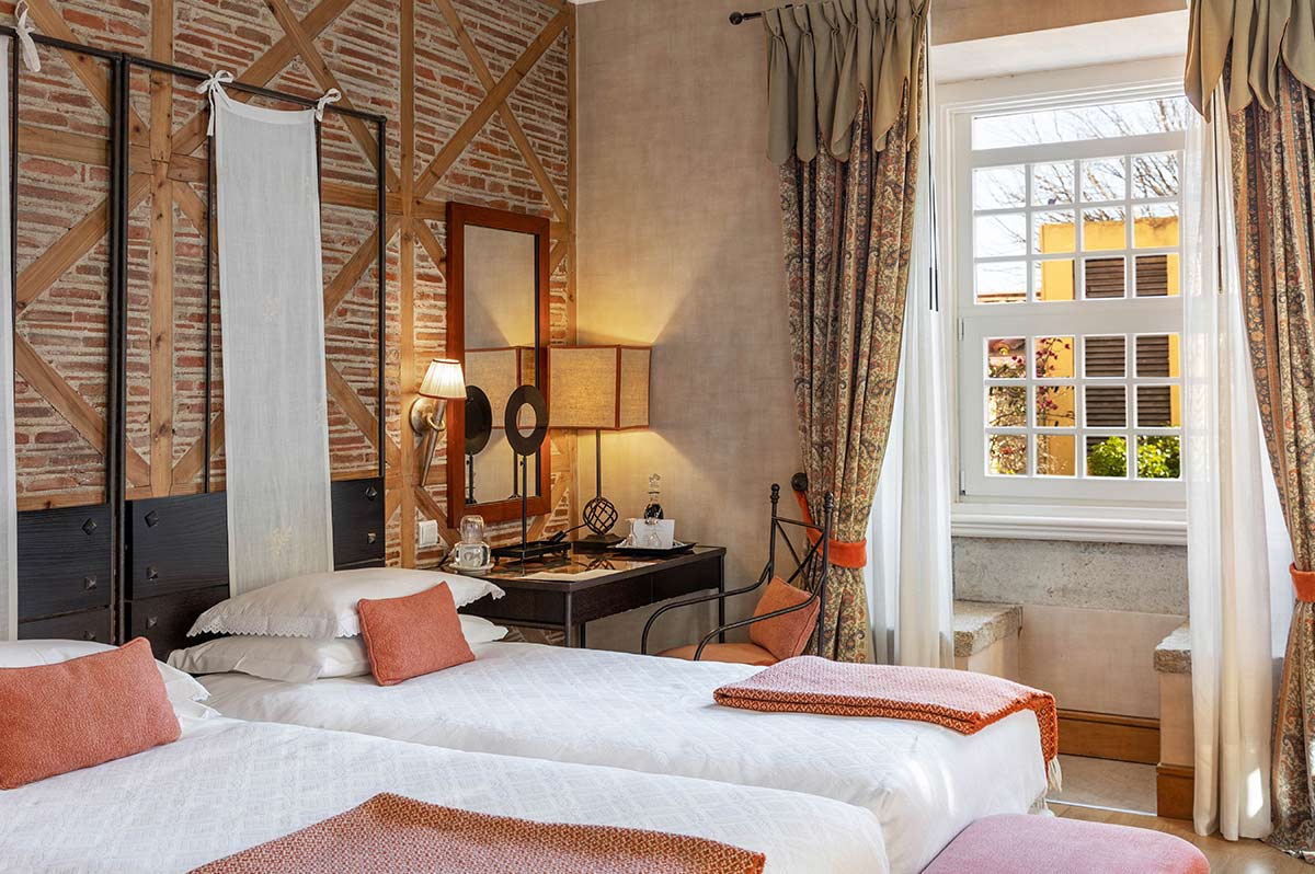 Solar do Castelo — rooms