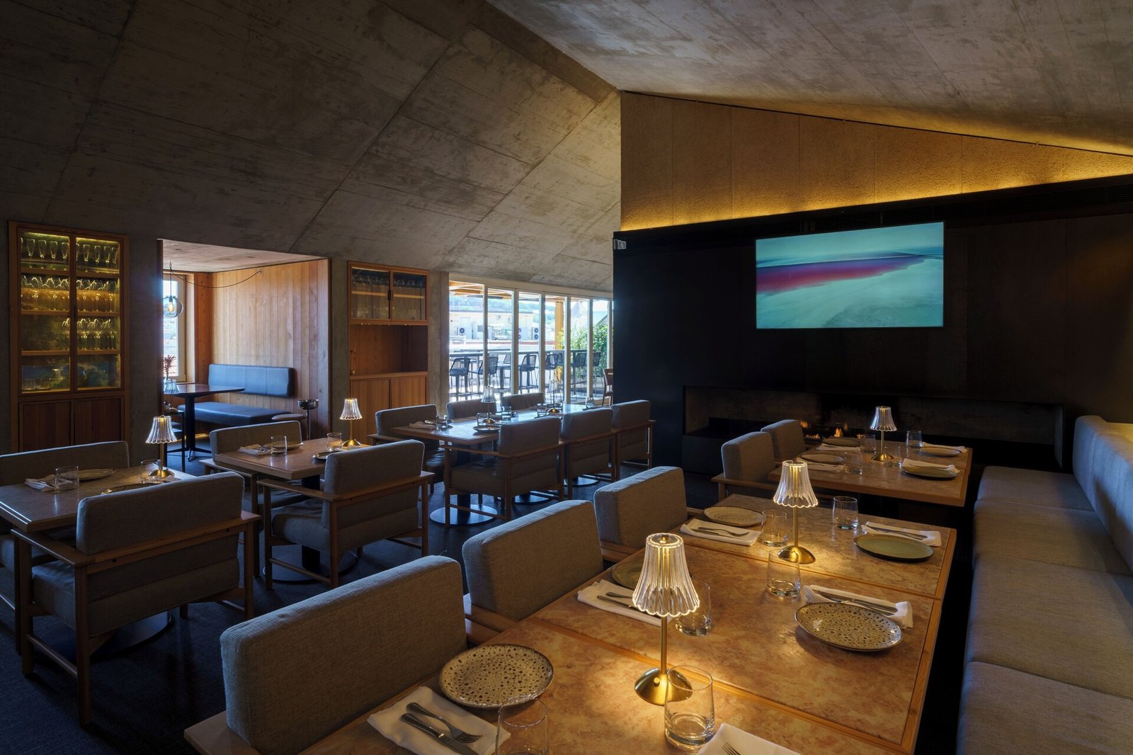 Lisboa Pessoa Hotel — eat & drink