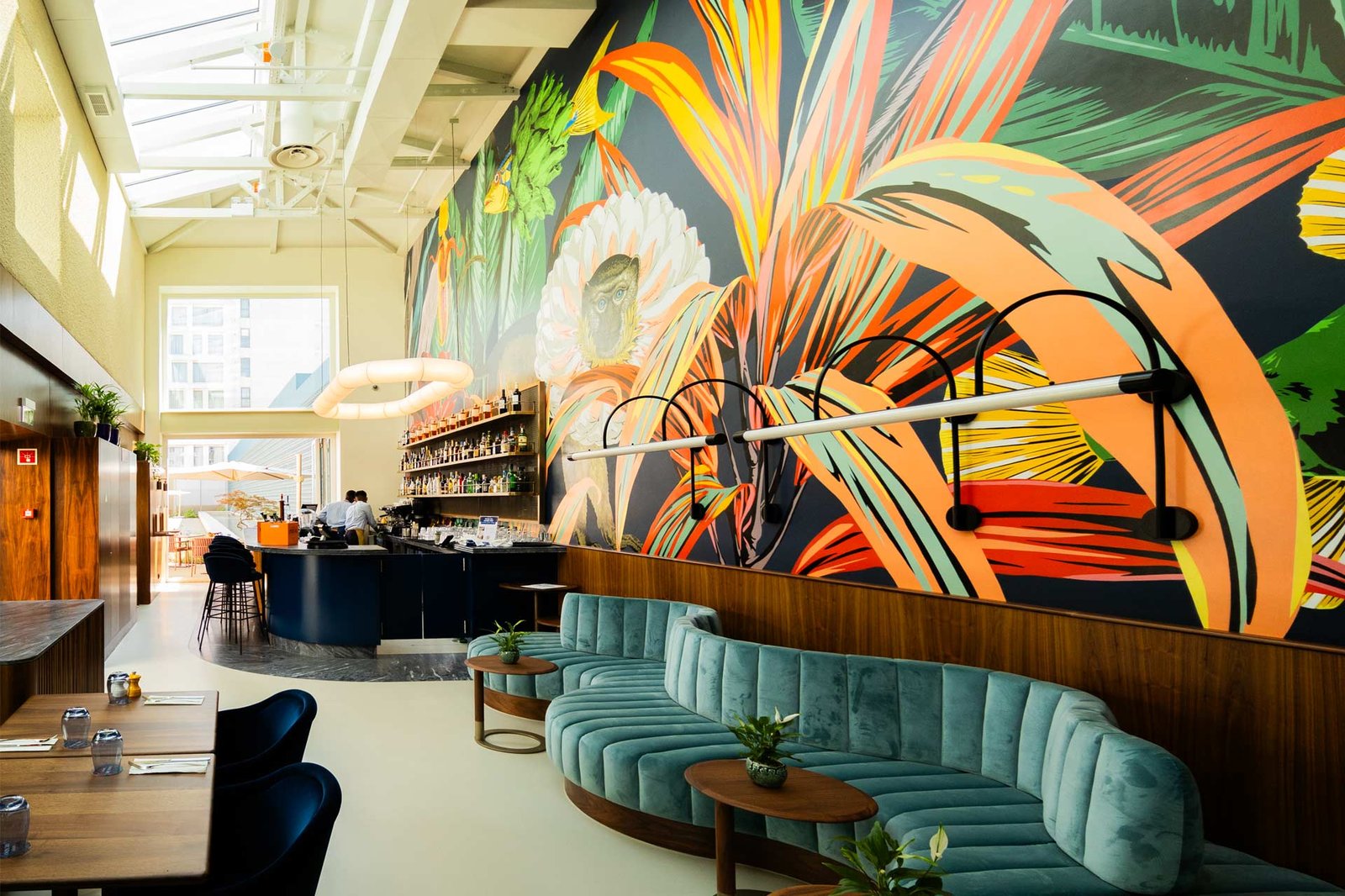 DUO Hotel Lisbon, Curio Collection by Hilton — eat & drink