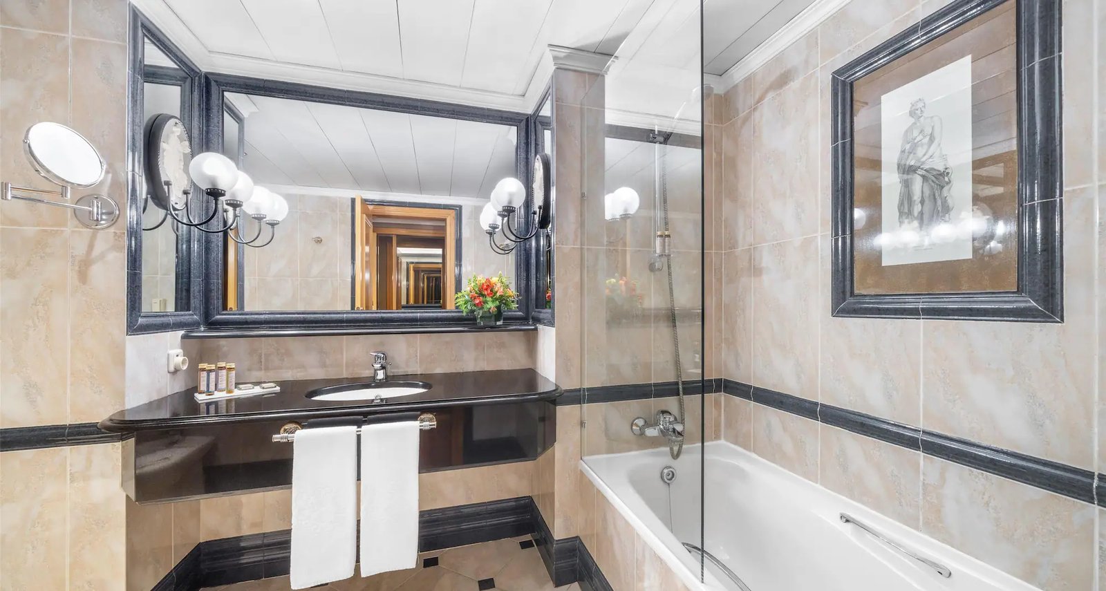 Dom Pedro Lisboa Hotel, a member of Radisson Individuals — rooms