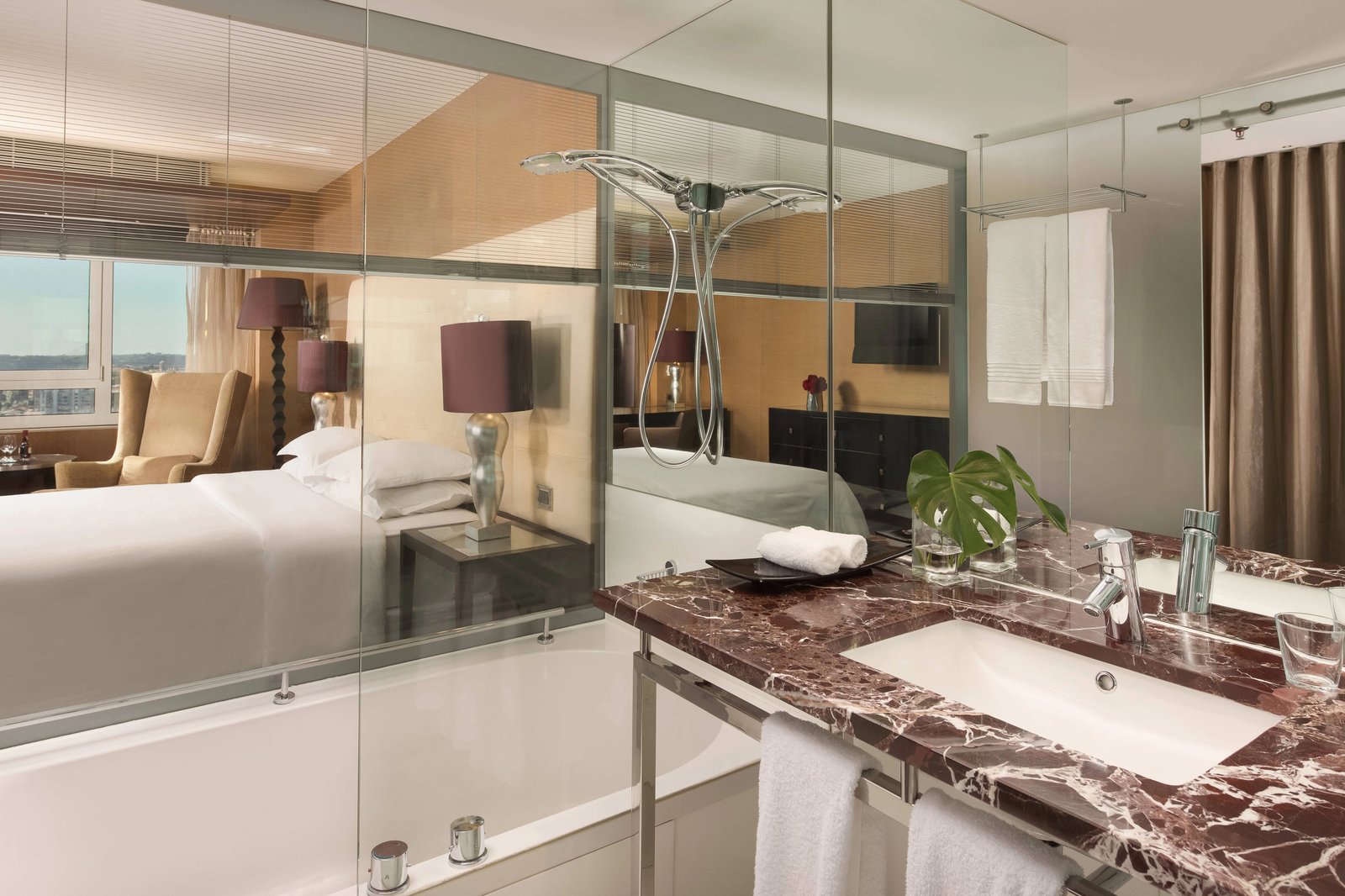 Sheraton Lisboa Hotel & Spa — rooms