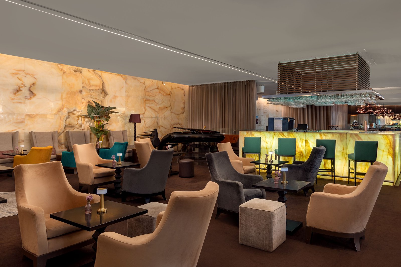 Sheraton Lisboa Hotel & Spa — eat & drink