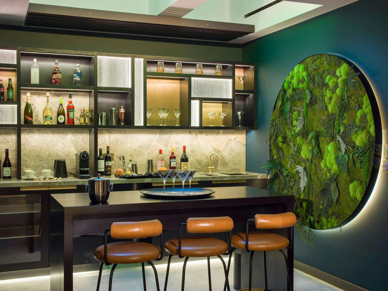 Middle Eight Hotel - Covent Garden — eat & drink