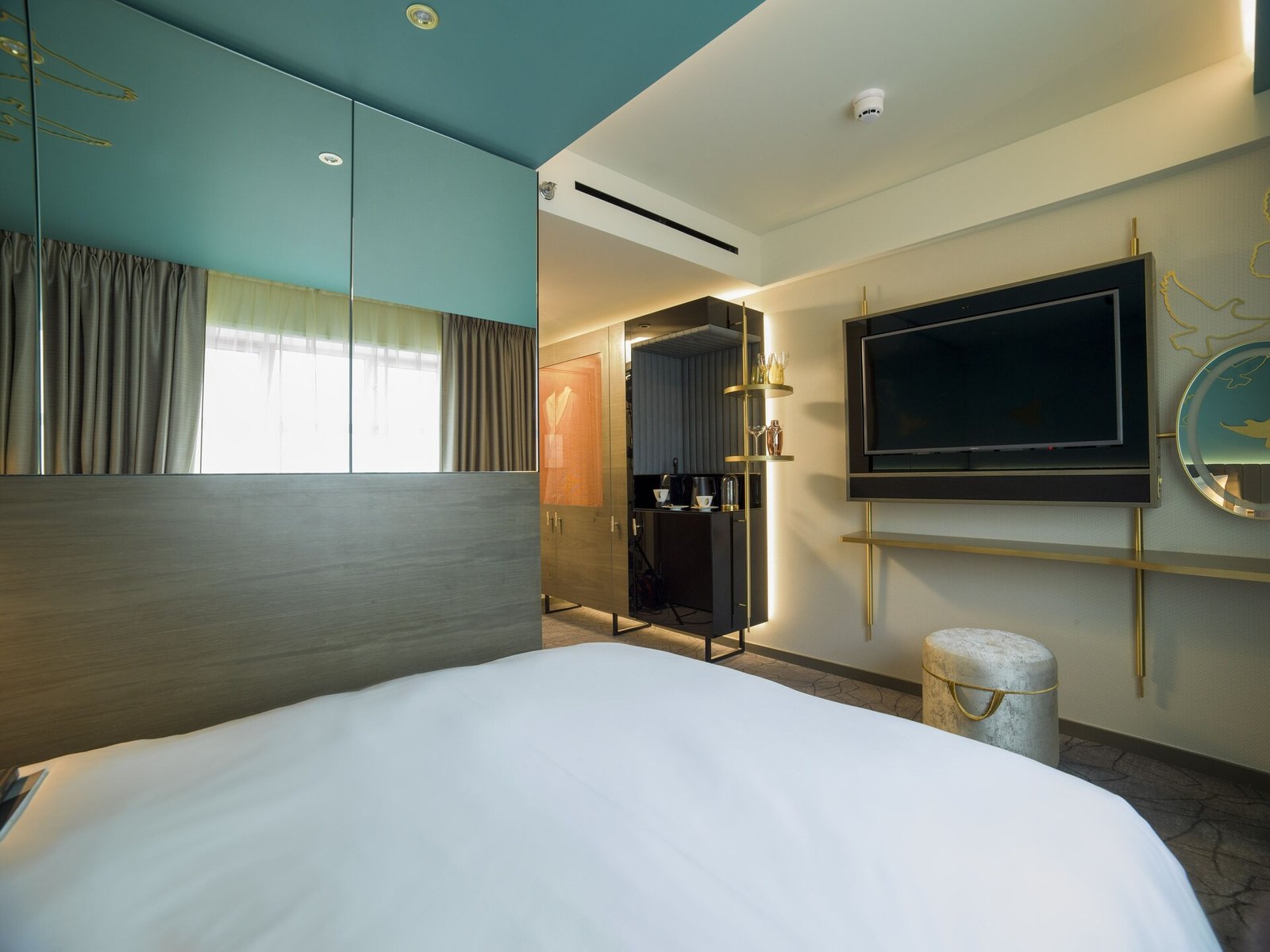 Middle Eight Hotel - Covent Garden — rooms