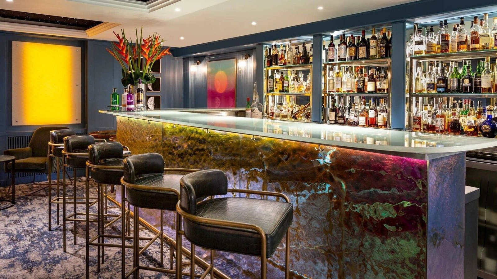 The Capital Hotel, Apartments and Townhouse, the capital bar